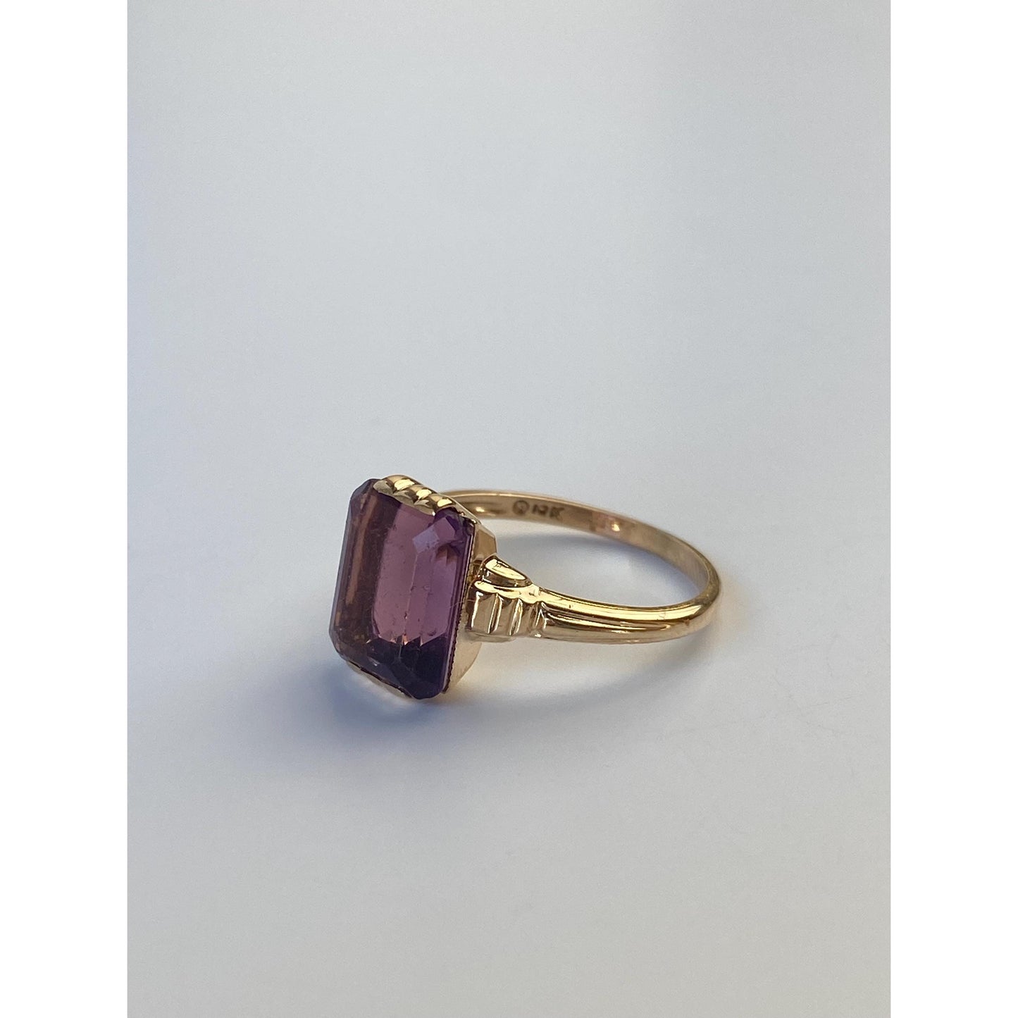 Solid 10k Yellow Gold Purple Cubic Zirconia Ring - Size 4.75