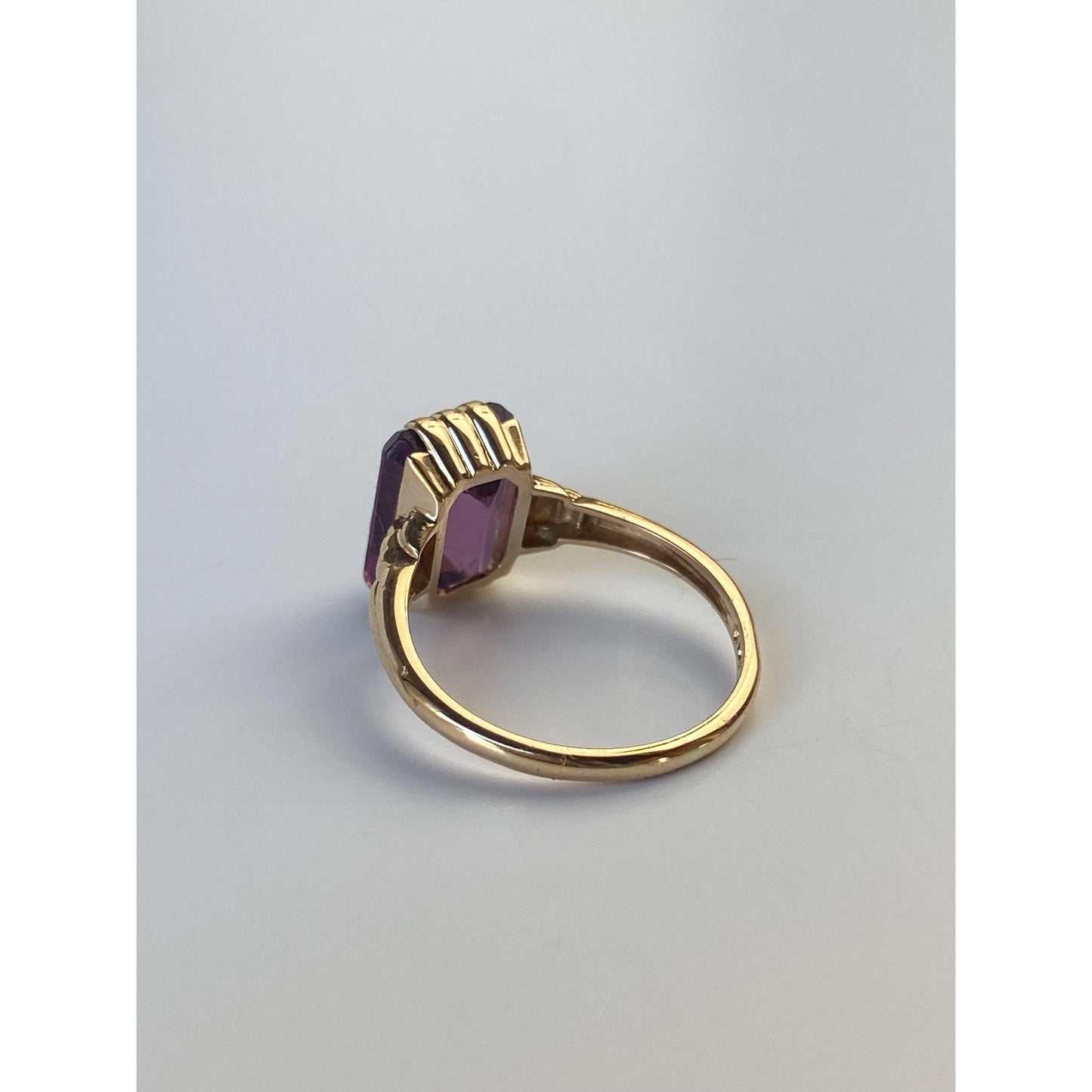 Solid 10k Yellow Gold Purple Cubic Zirconia Ring - Size 4.75