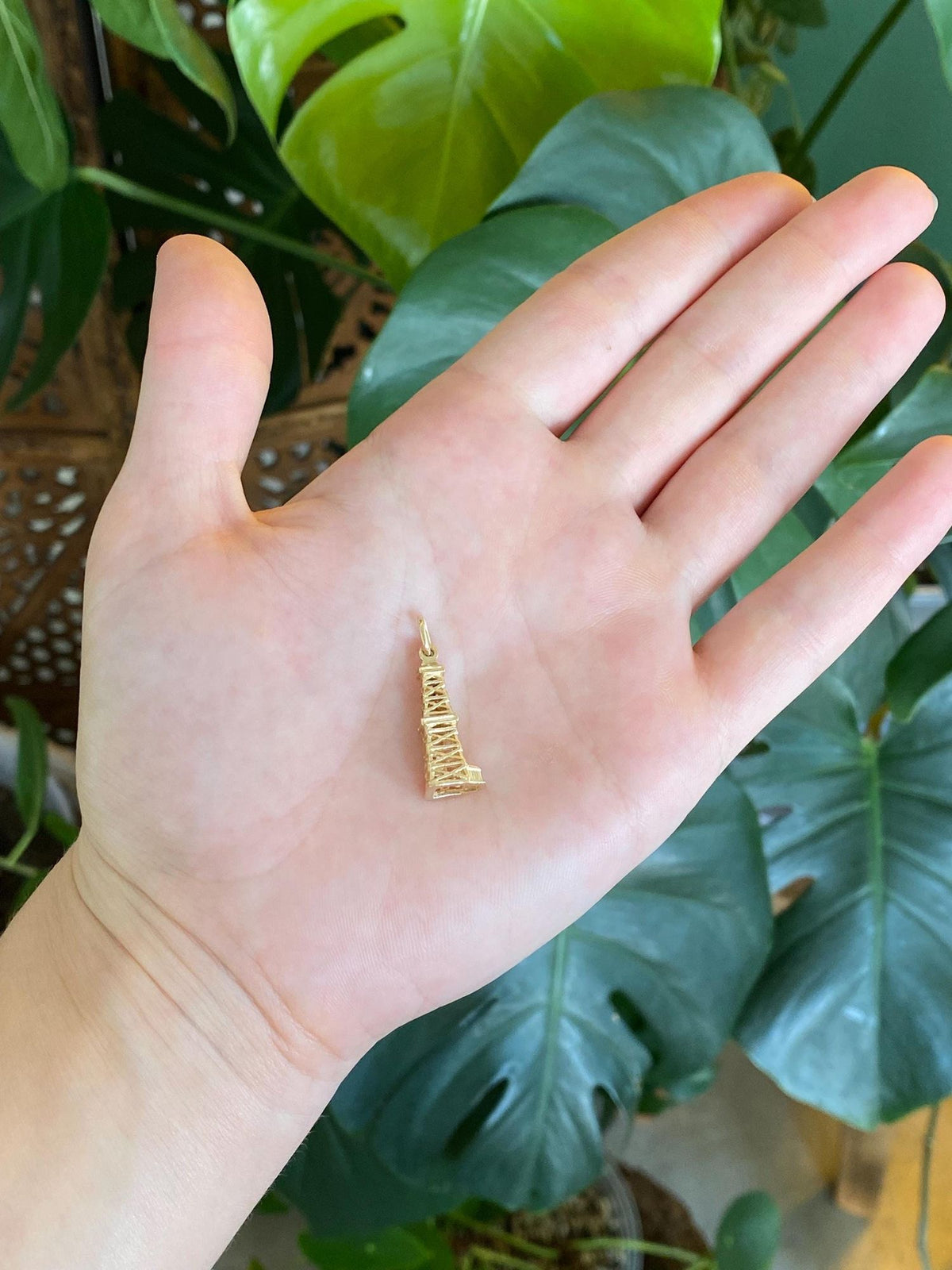 Vintage Solid 14k Yellow Gold Oil Rig Water Tower Charm