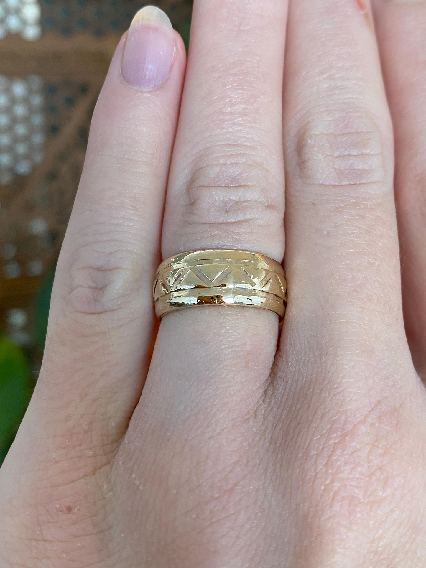 Vintage Solid 14k Yellow Gold Zig Zag Design Ring Band - Size 5