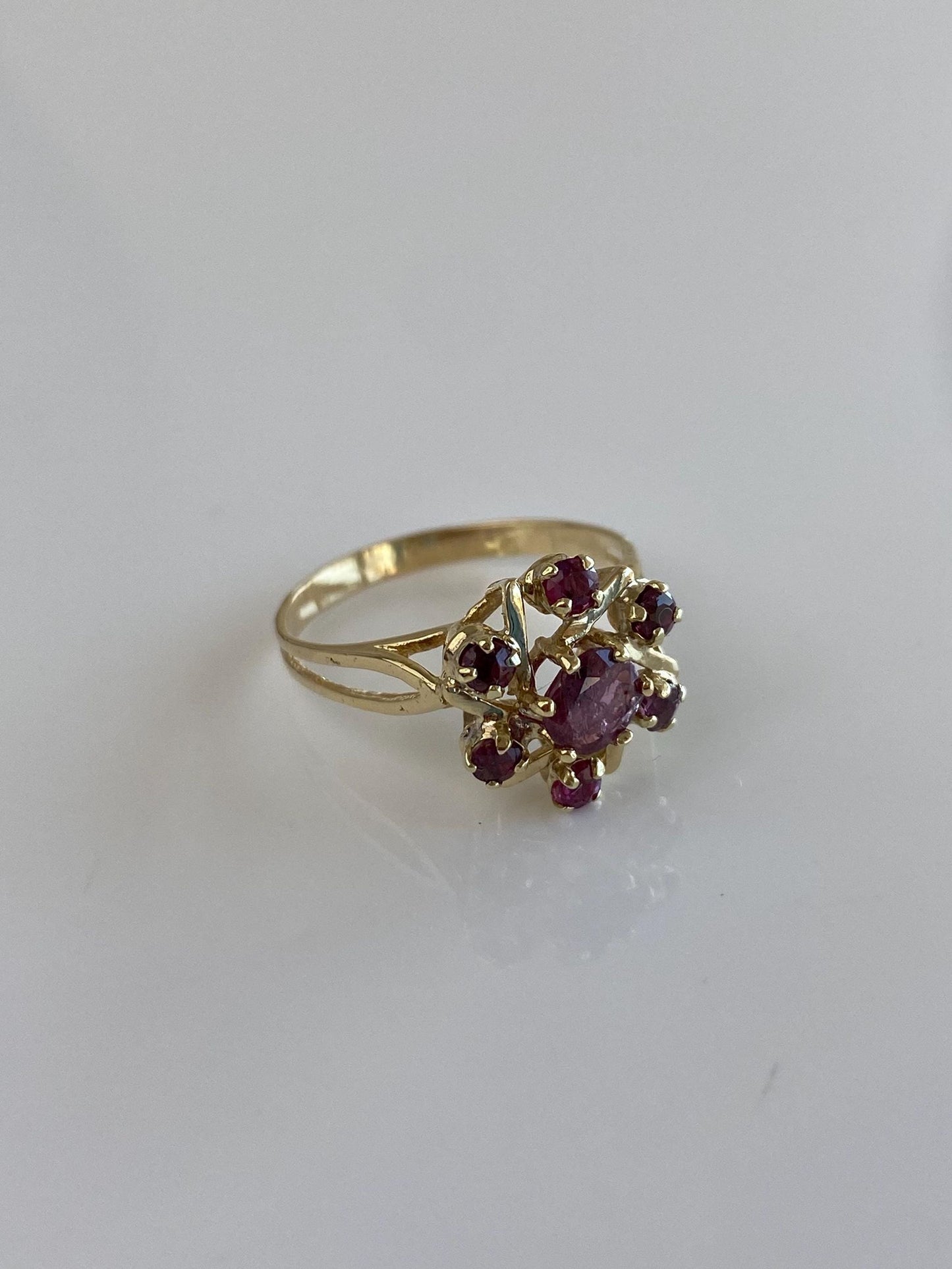 Vintage Solid 14k Yellow Gold Ruby Cluster Ring - Size 7.25