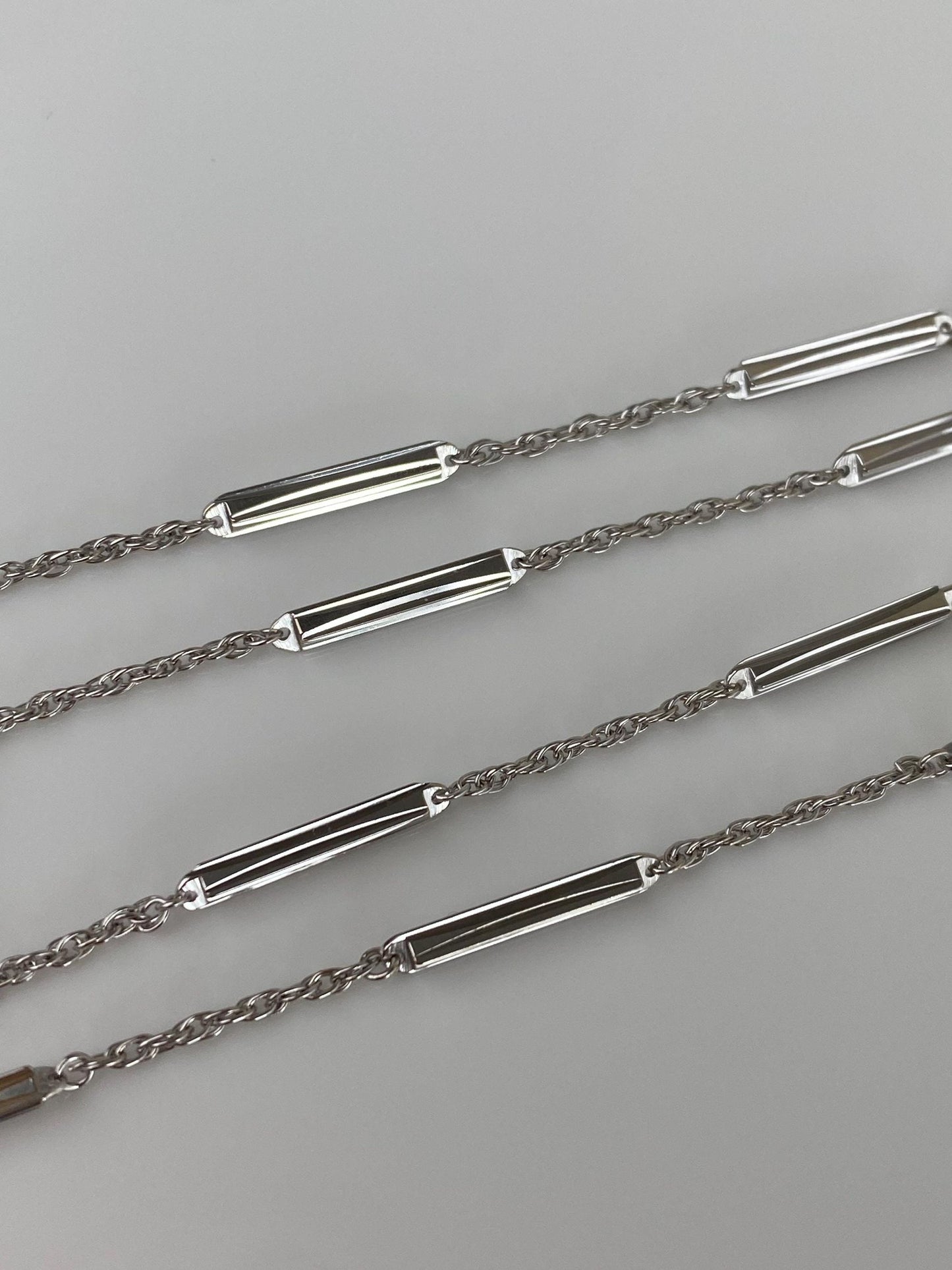 Vintage Solid 14k White Gold Textured Bar Link Twist Chain Necklace - 16.25 inches