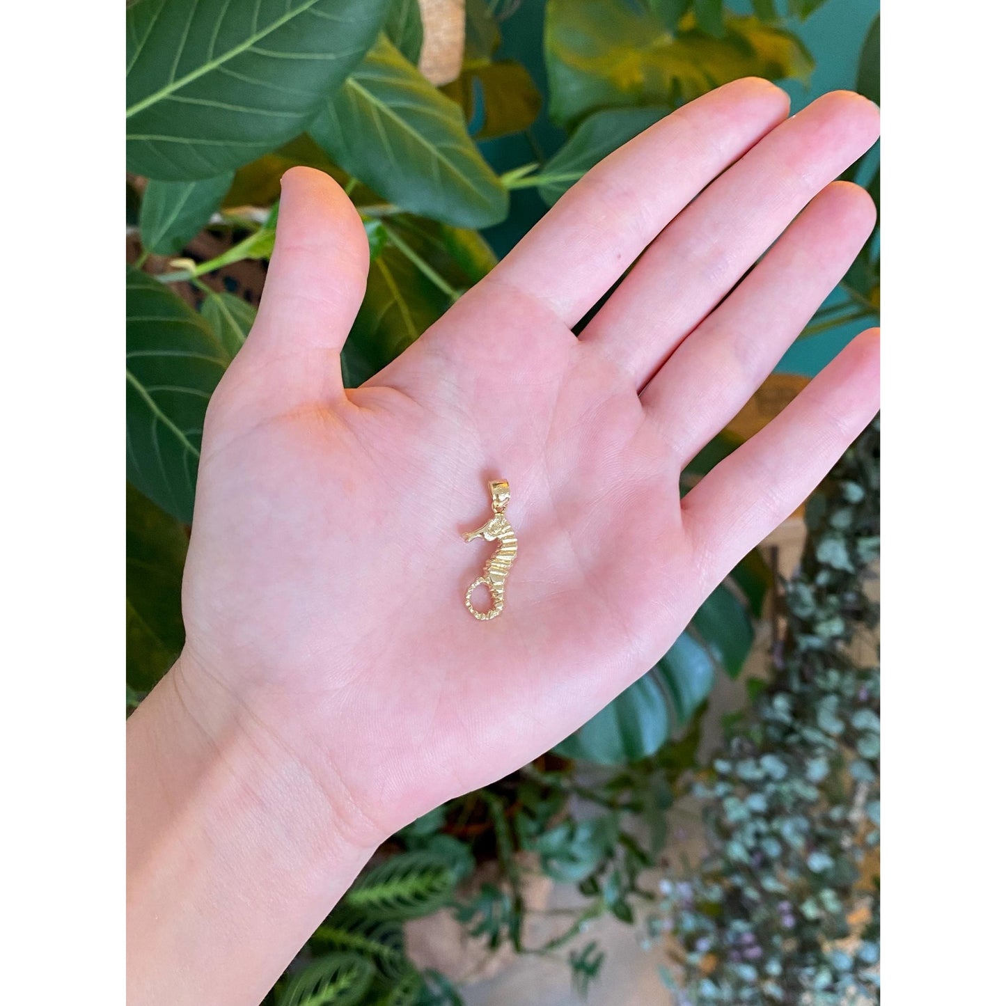 Vintage Solid 14k Yellow Gold Seahorse Charm