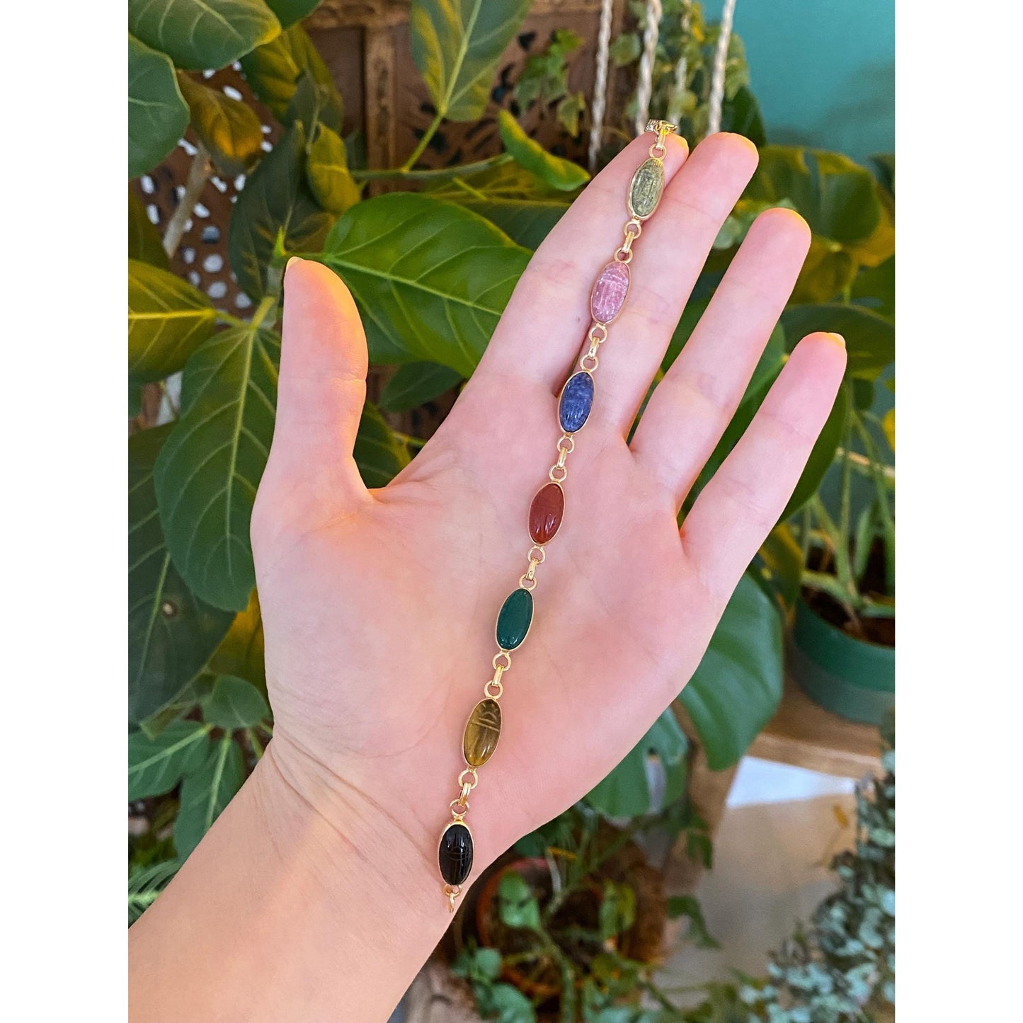 Solid 14k Yellow Gold Agate Rhodolite Lapis Carnelian Green Chalcedony Tigers Eye Onyx Carved Scarab Link Bracelet - 7.5 inches