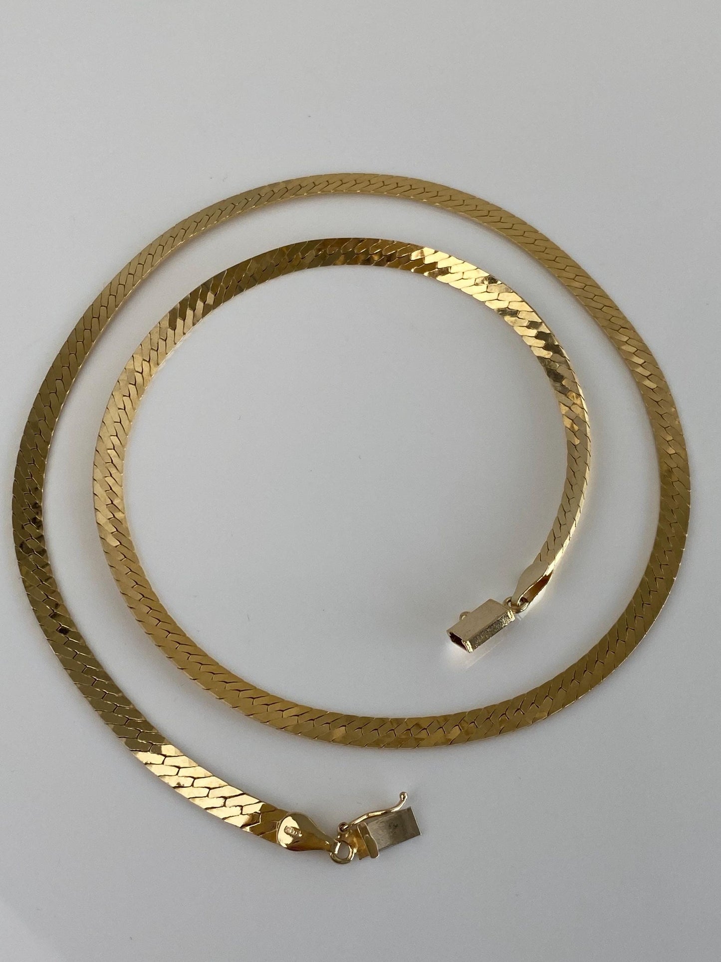 Vintage Solid 14k Yellow Gold Chunky Herringbone Chain Necklace - 20 inches