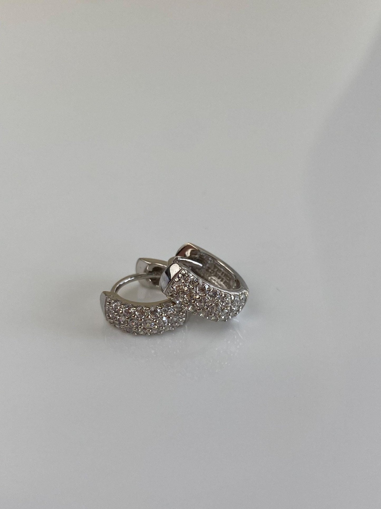 Vintage Solid 14k White Gold Cubic Zirconia Huggie Hoop Earrings