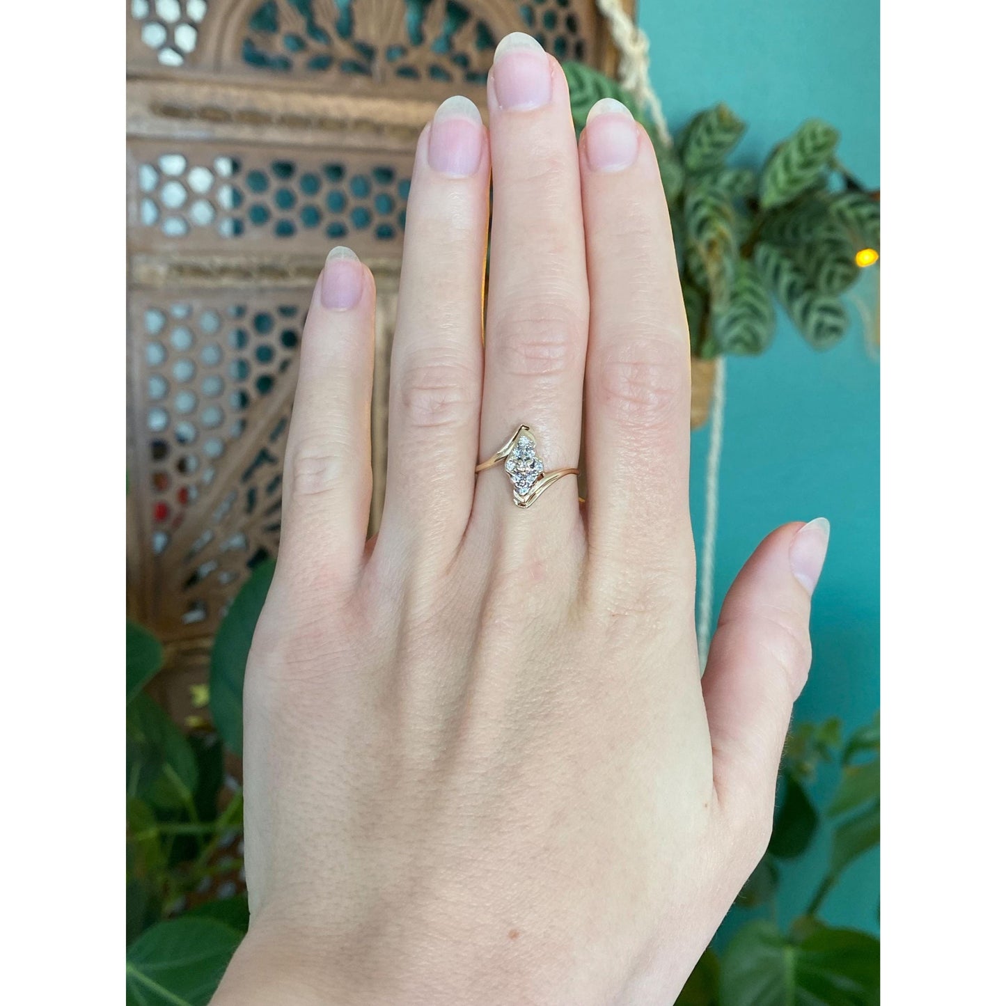 Vintage Solid 14k Yellow Gold Diamond Twist Ring - Size 6.25