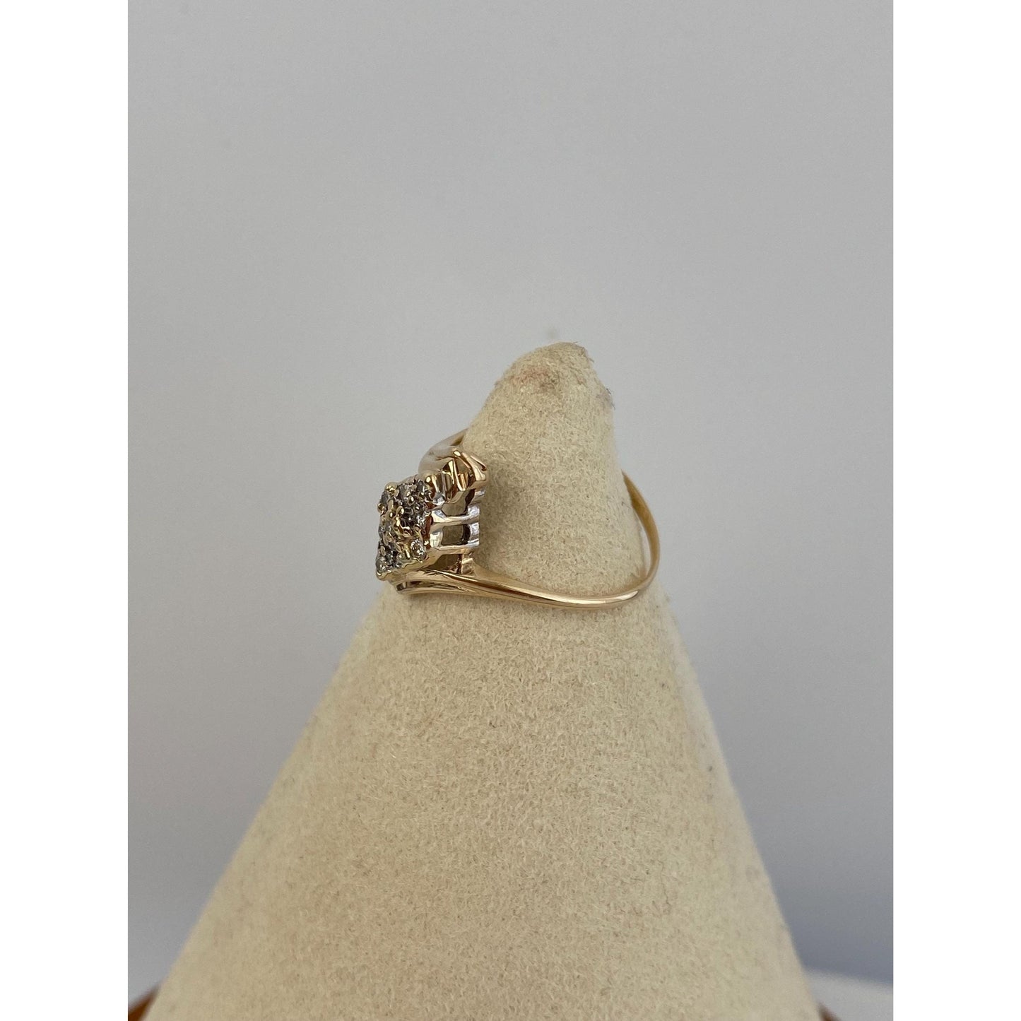 Vintage Solid 14k Yellow Gold Diamond Twist Ring - Size 6.25