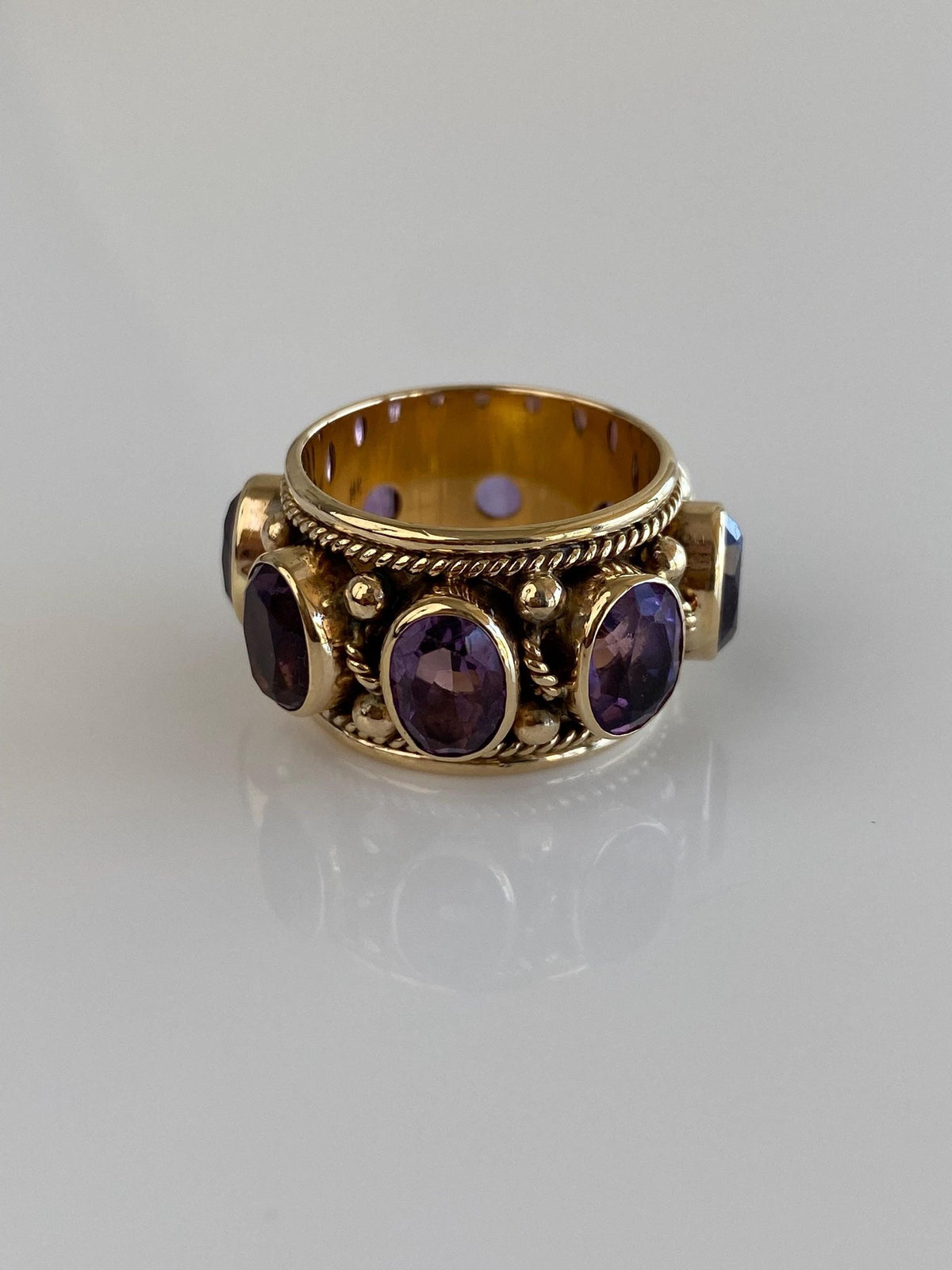 Vintage Solid 14k Yellow Gold Amethyst Textured Chunky Ring Band - Size 6.75