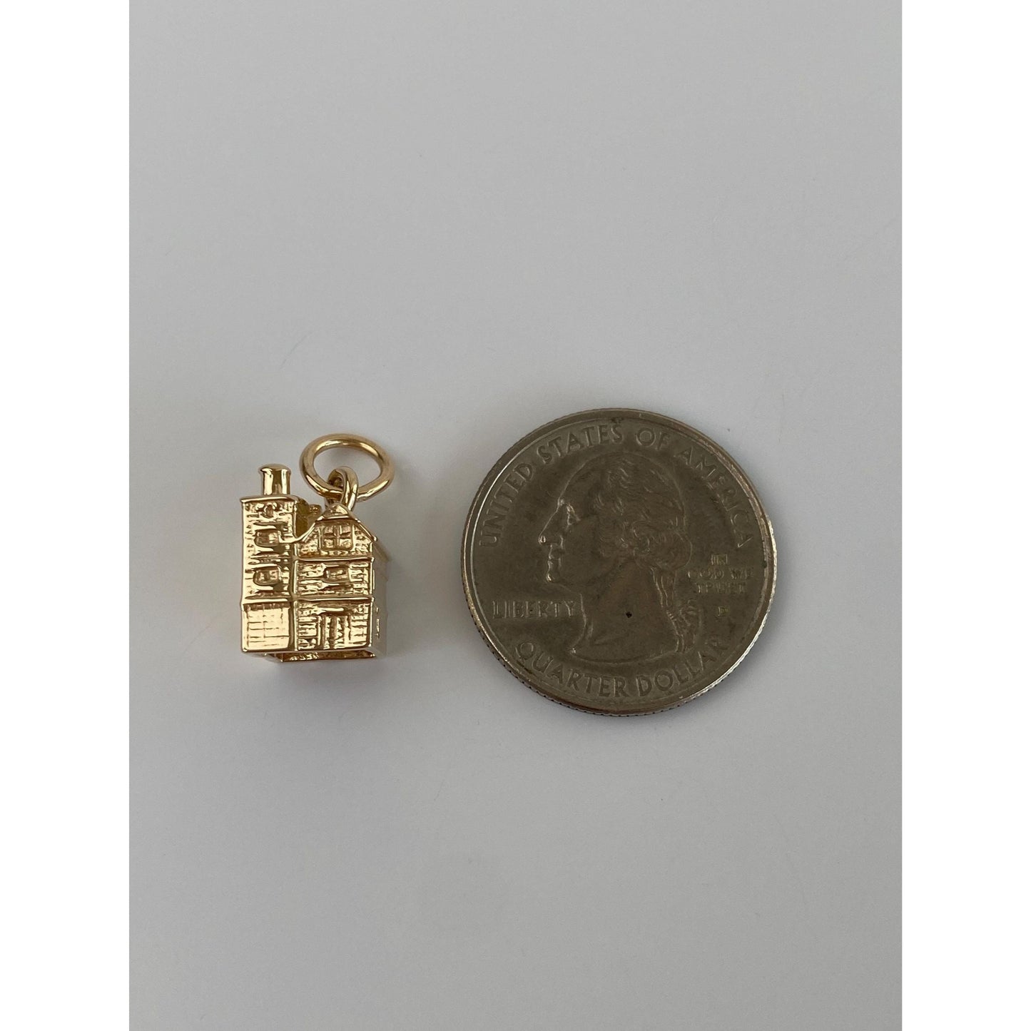 Vintage Solid 14k Yellow Gold House Charm