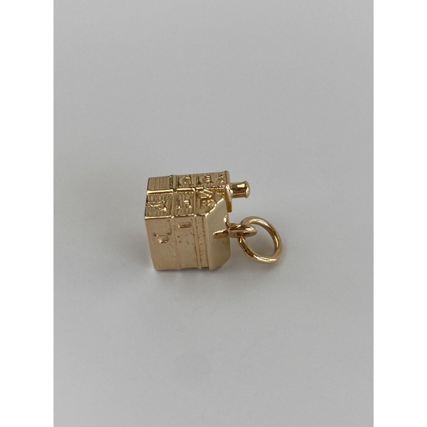 Vintage Solid 14k Yellow Gold House Charm