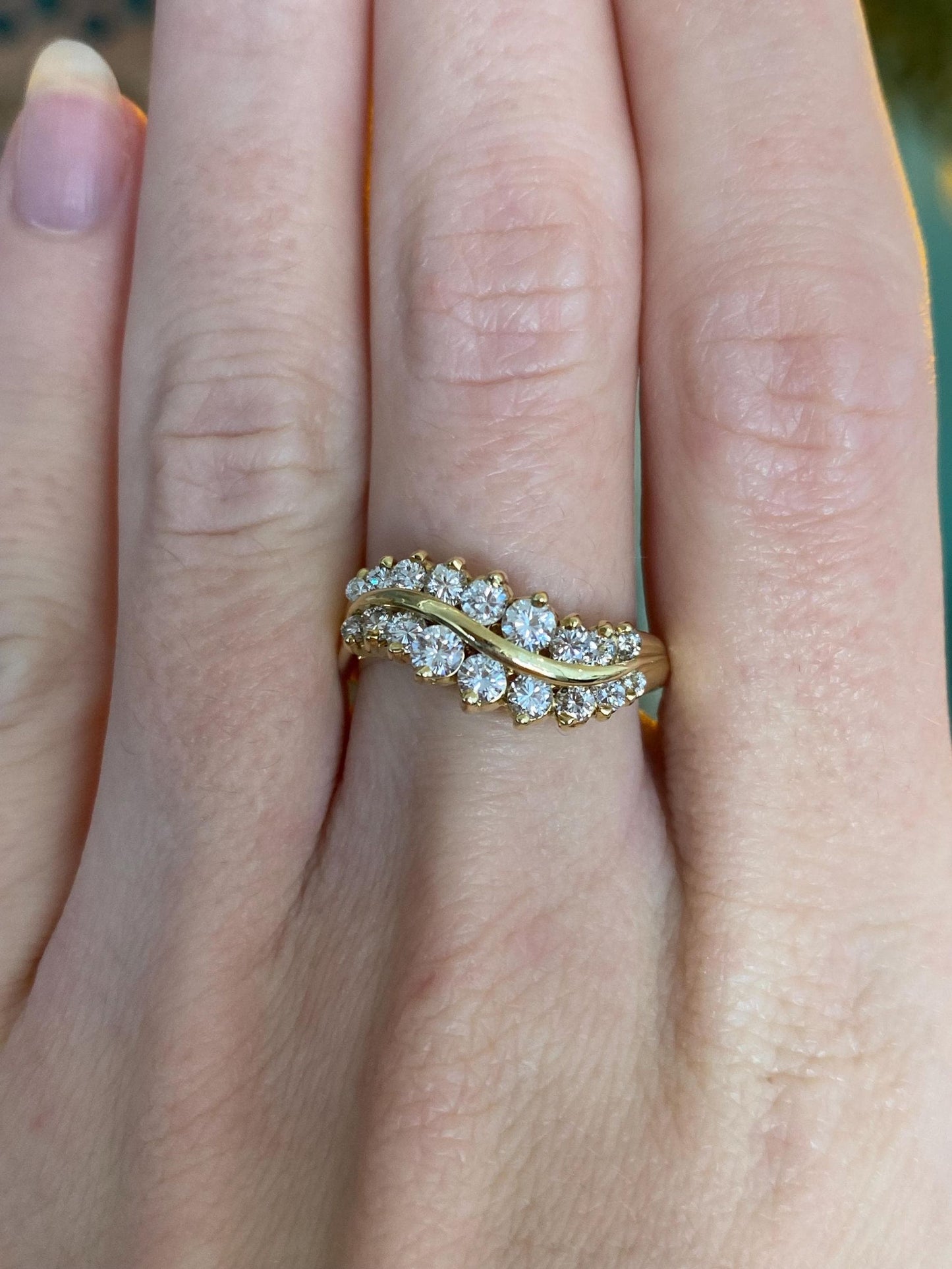 Vintage Solid 18k Yellow Gold Diamond Cluster Ring - Size 5.5