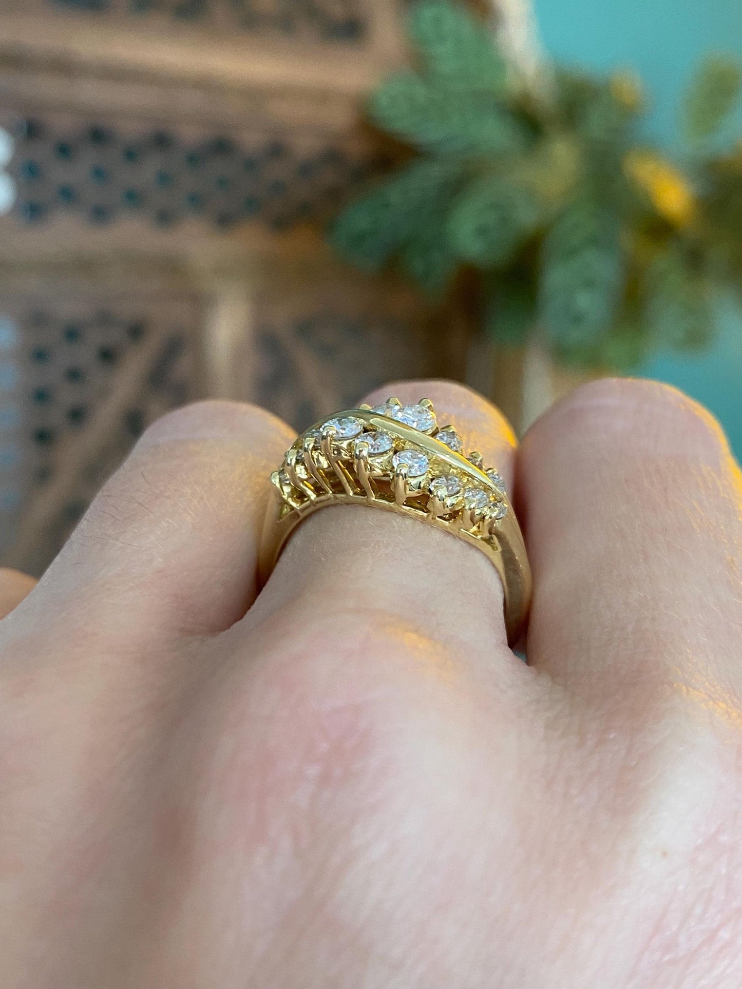 Vintage Solid 18k Yellow Gold Diamond Cluster Ring - Size 5.5