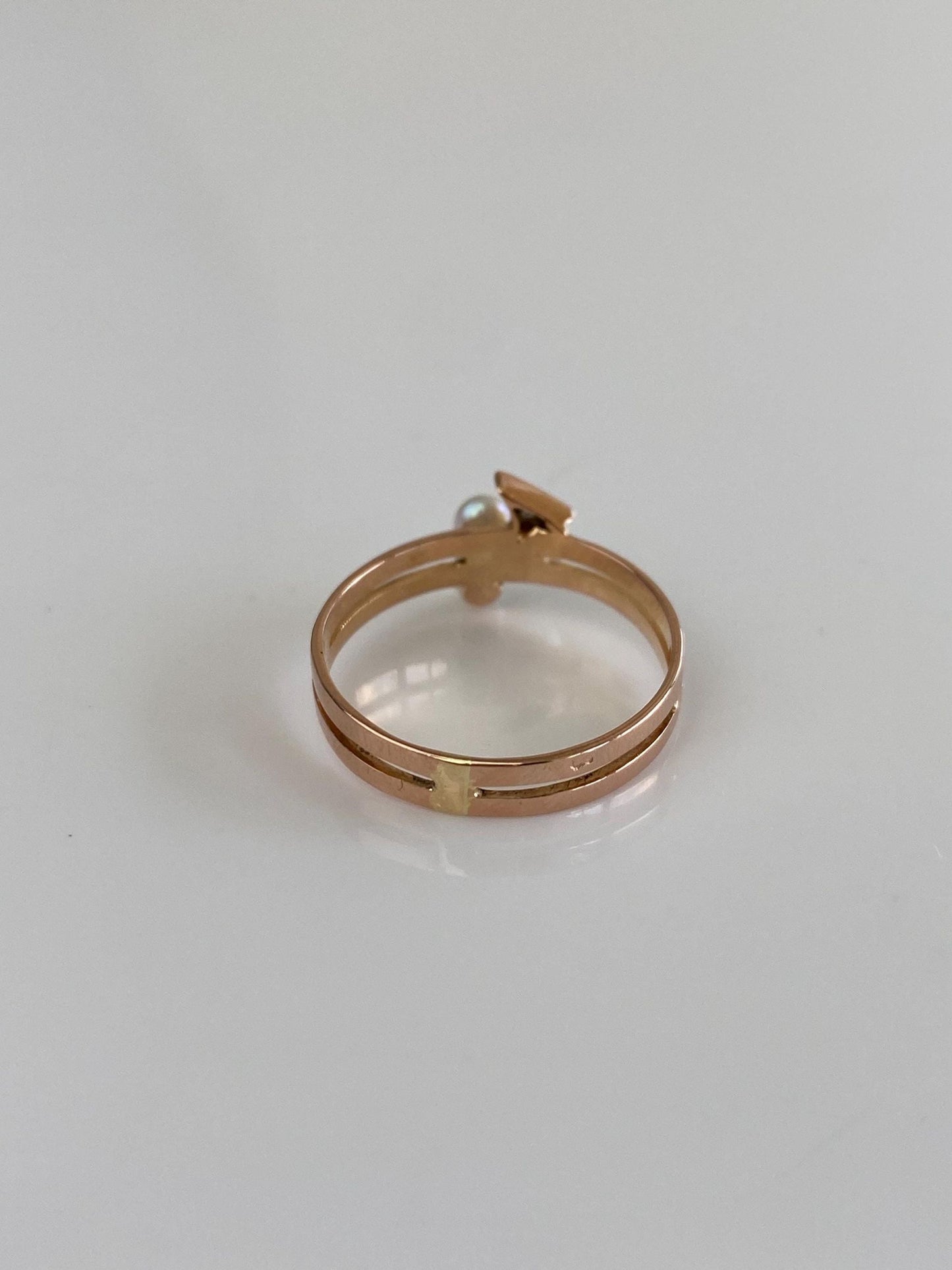 Vintage Solid 18k Rosey Gold Diamond Pearls Ring - Size 6.25