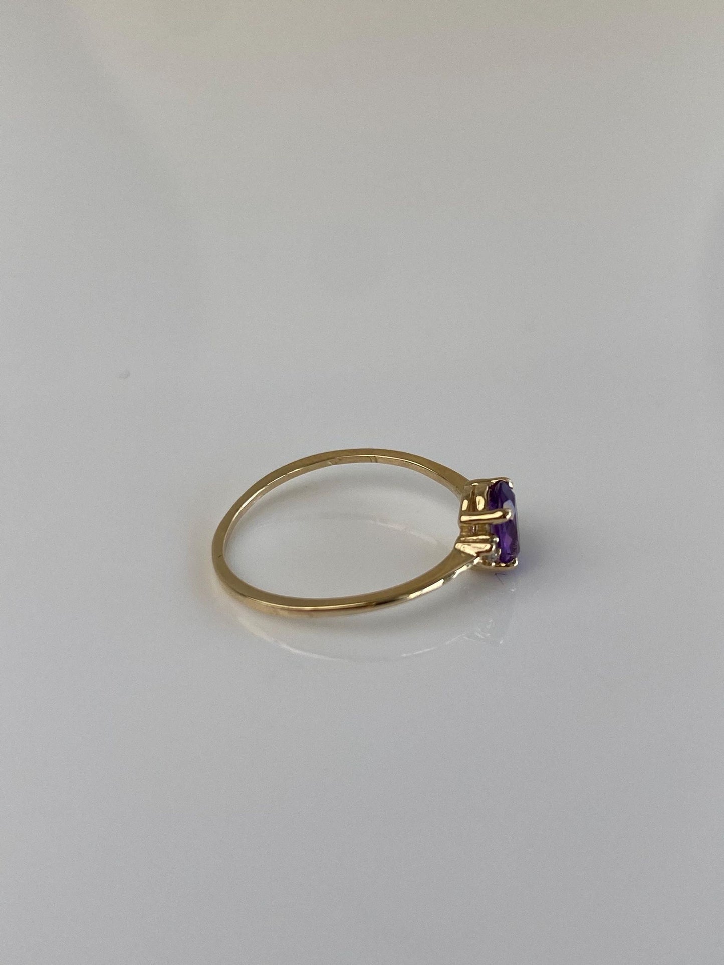 Vintage Solid 14k Yellow Gold Diamond Amethyst Ring - Size 4.5