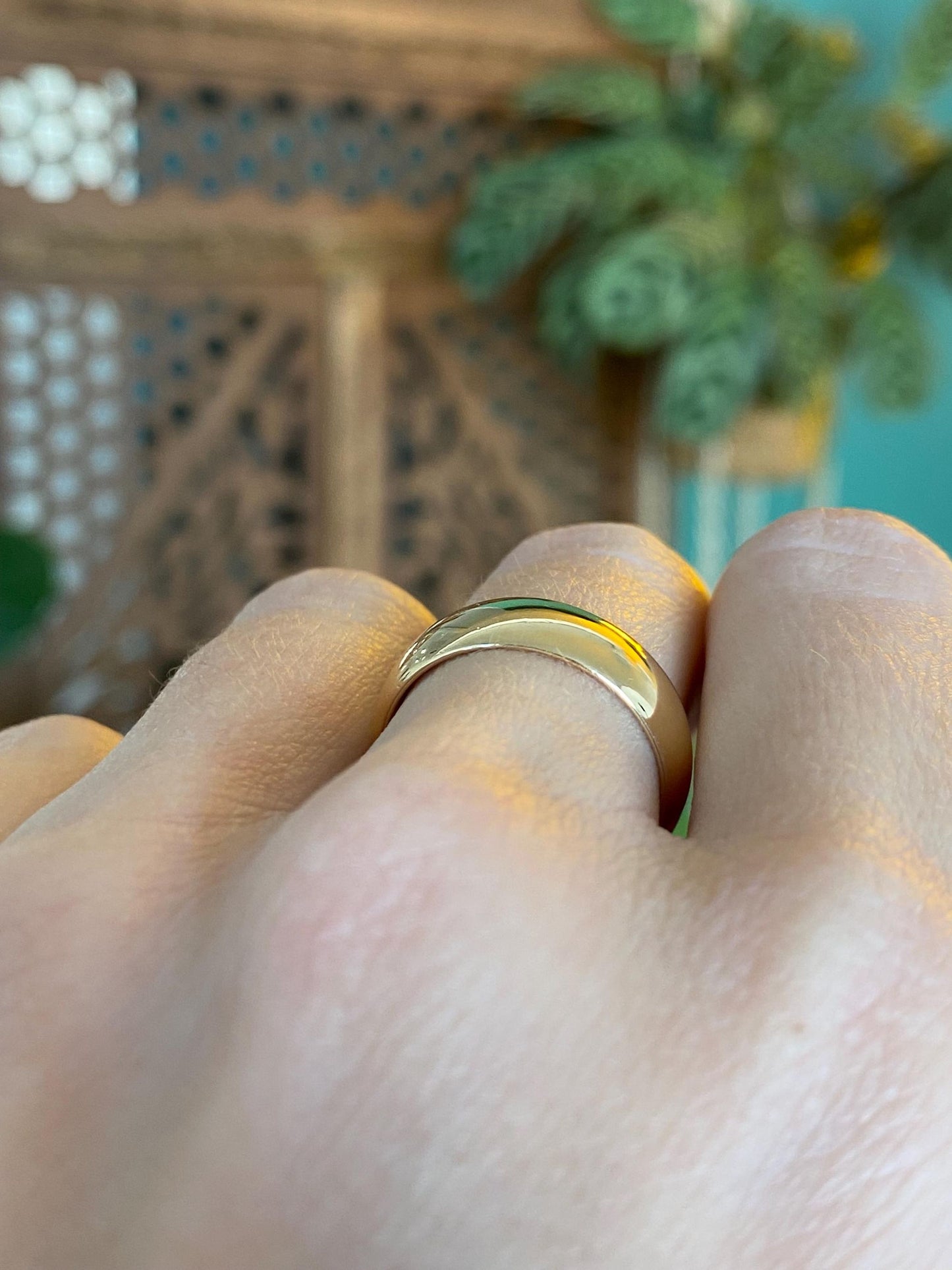 Vintage Solid 18k Yellow Gold Ring Band - Size 6.75