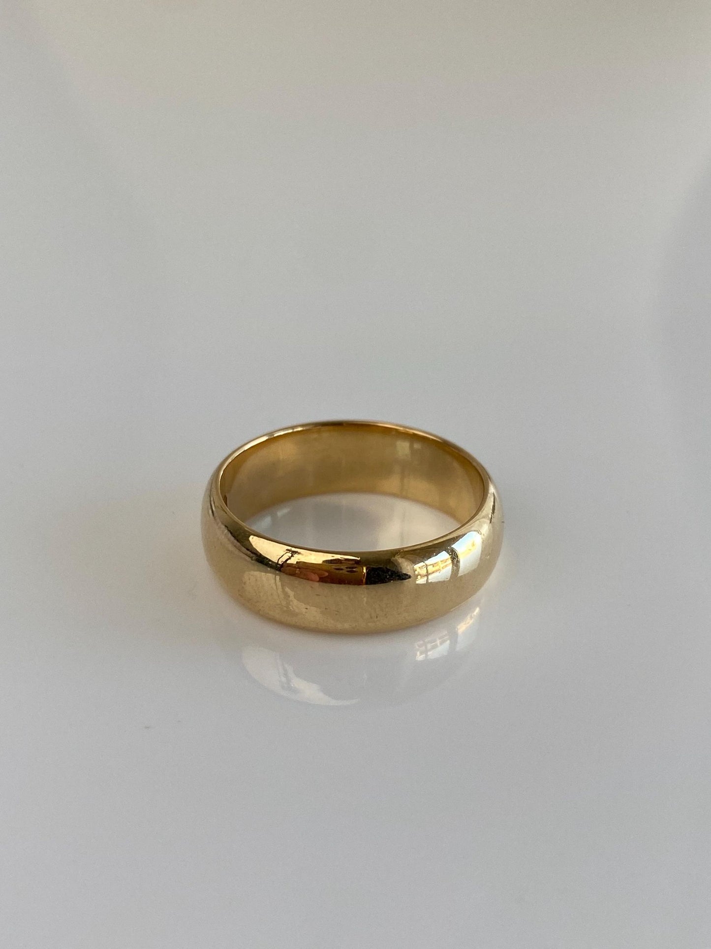 Vintage Solid 18k Yellow Gold Ring Band - Size 6.75