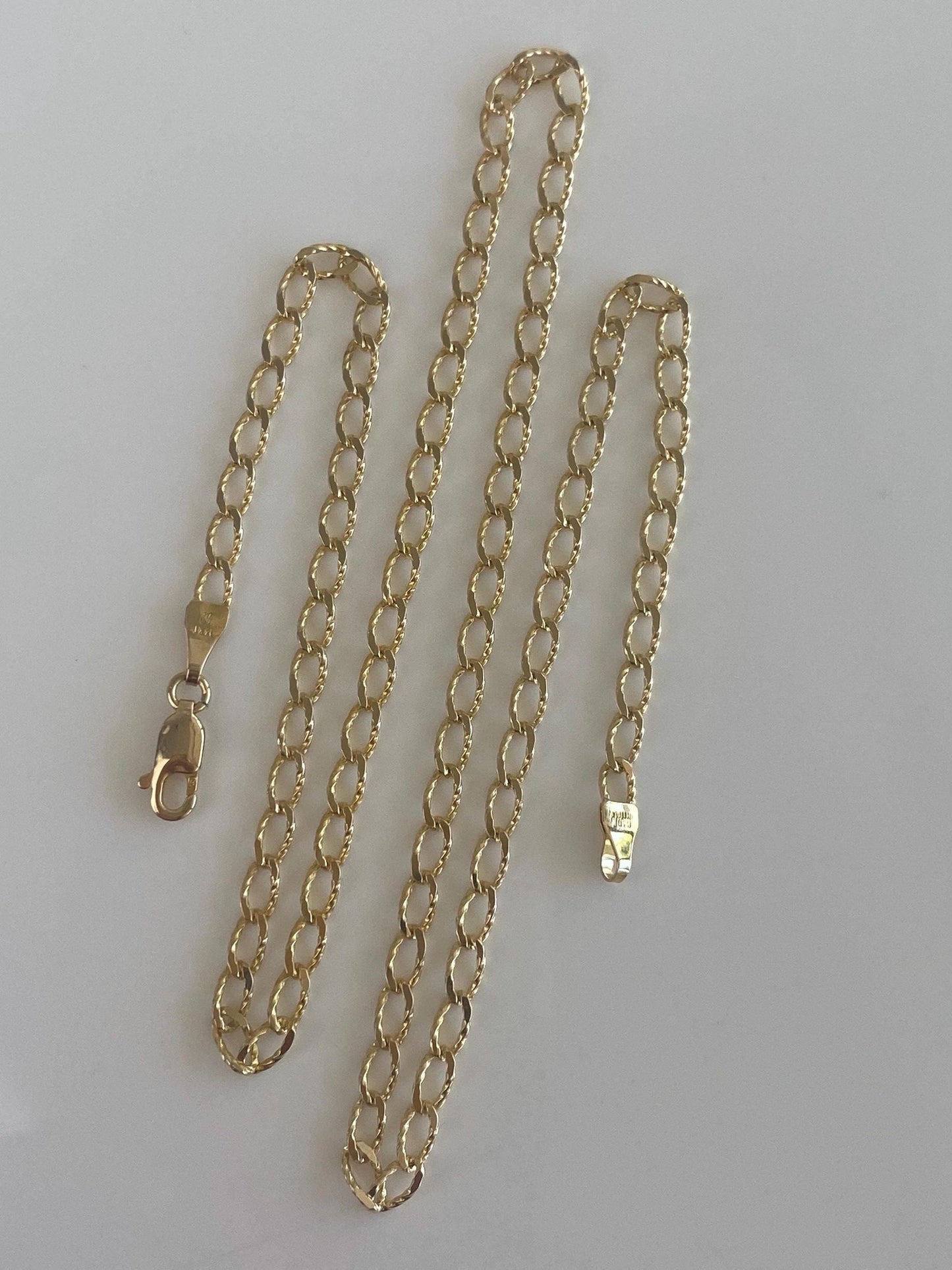 Vintage Solid 14k Yellow Gold Diamond Cut Textured Elongated Curb Chain Necklace - 18 inches