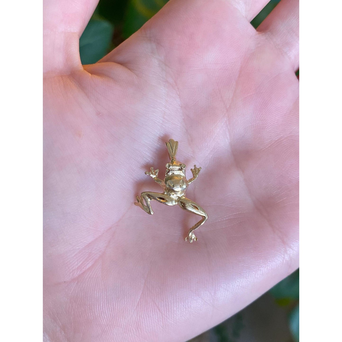 Vintage Solid 14k Yellow Gold Diamond Cut Frog Charm