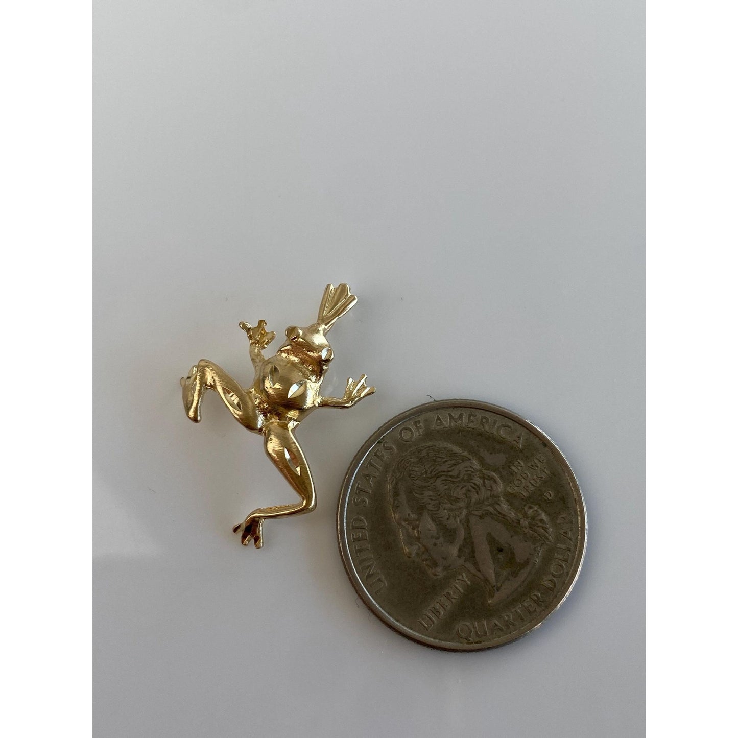 Vintage Solid 14k Yellow Gold Diamond Cut Frog Charm