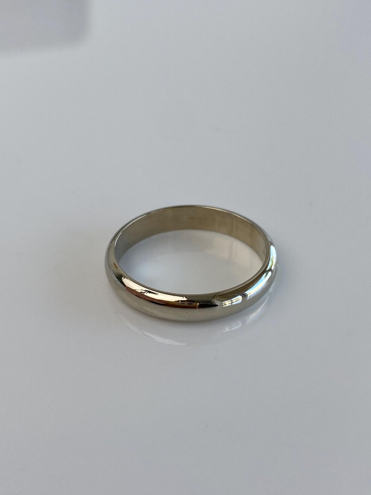 Vintage Solid 14k White Gold Ring Band - Size 9.25