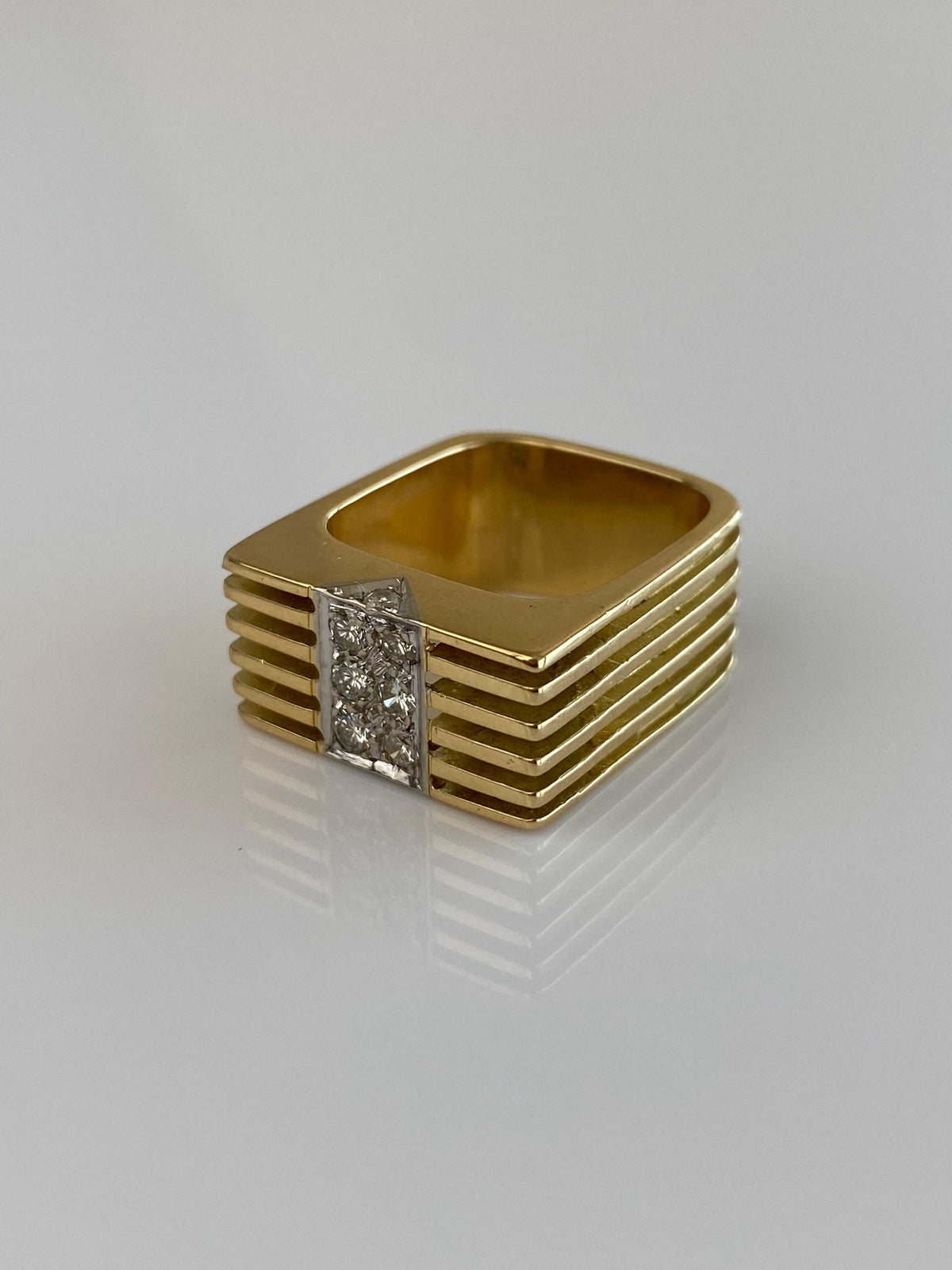 Vintage Solid 18k White & Yellow Gold Diamond Lined Square Ring Band - Size 7