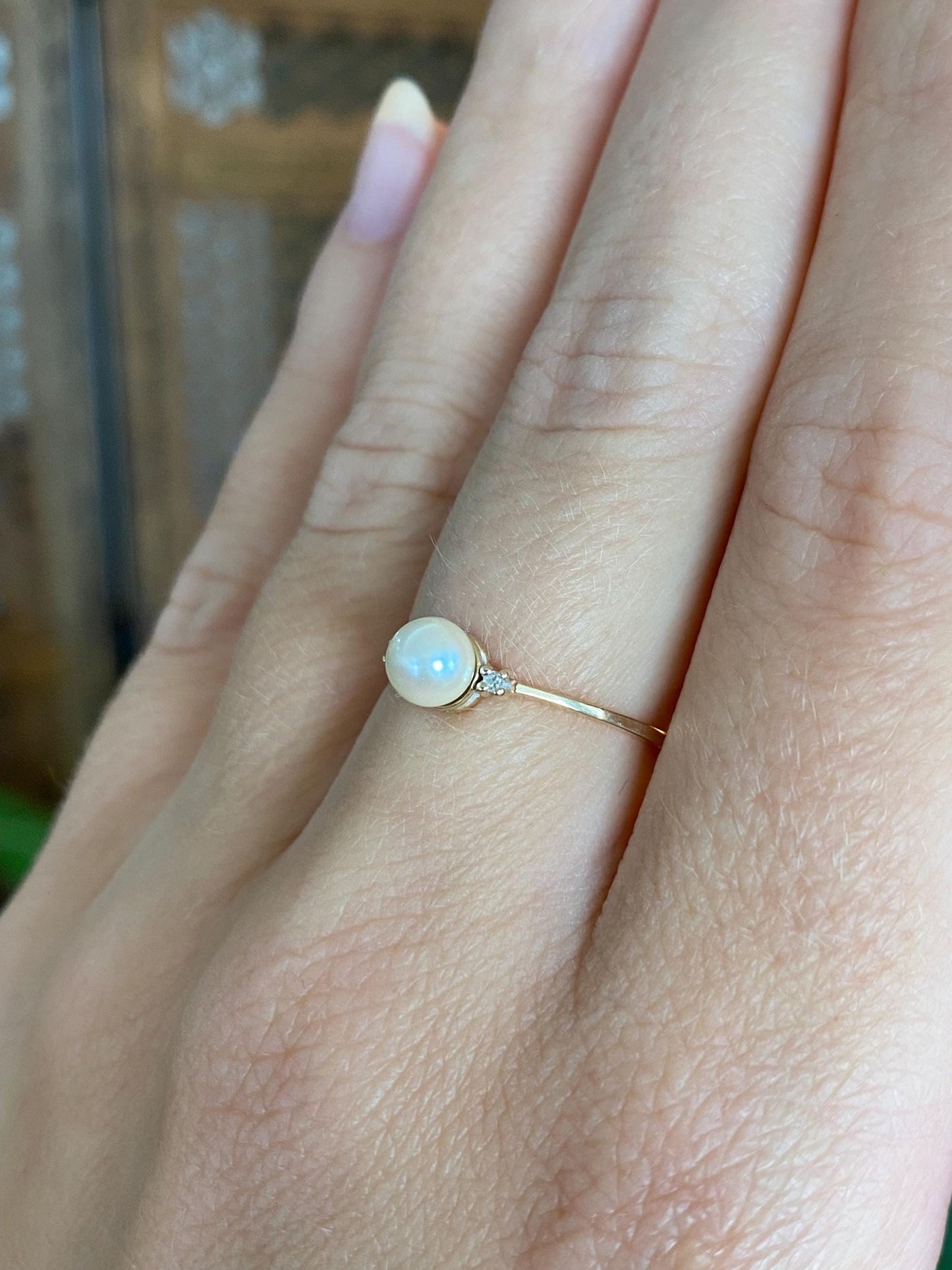 Vintage Solid 10k Yellow Gold Clear Sapphires Pearl Ring - Size 5.75