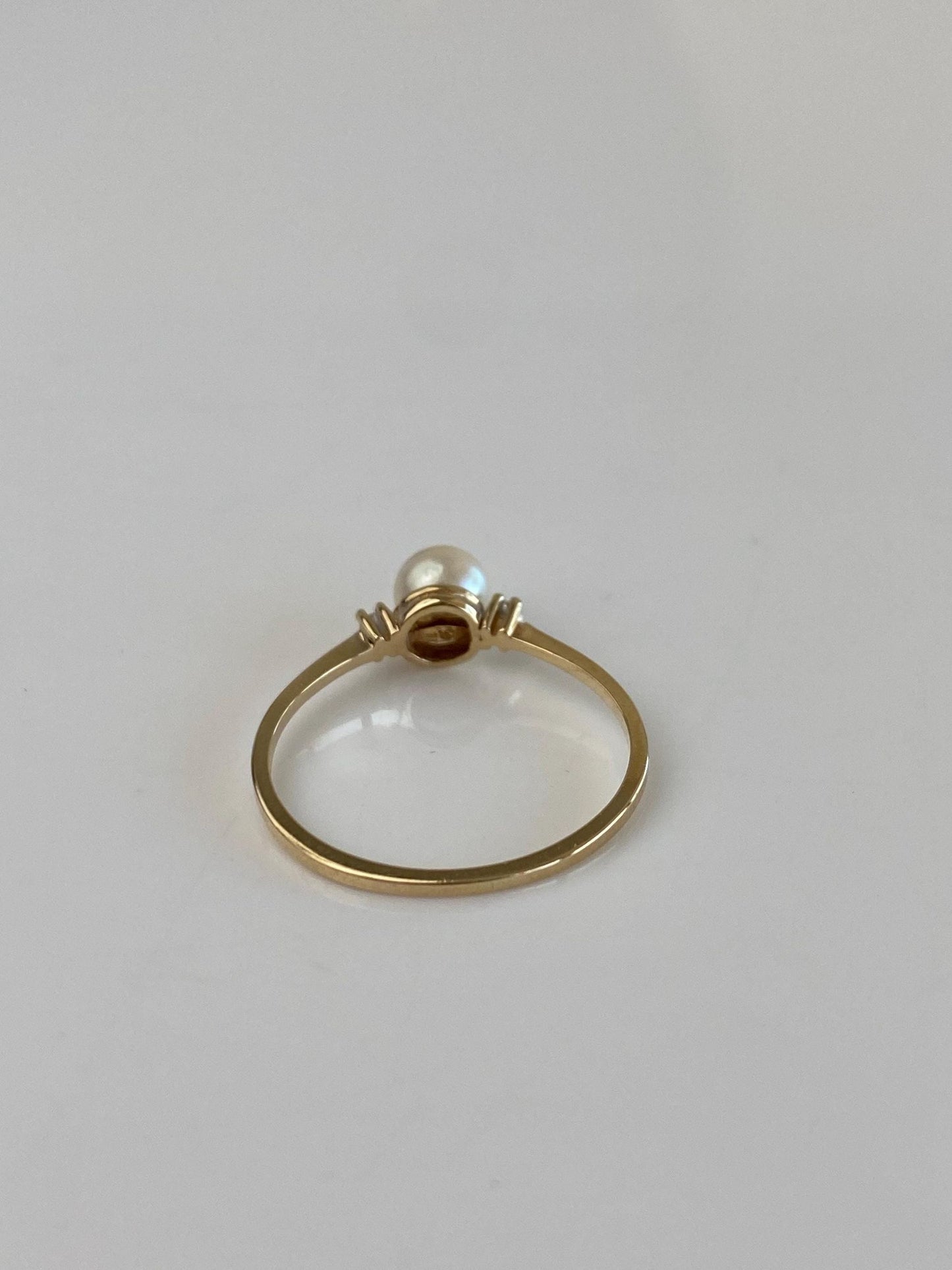 Vintage Solid 10k Yellow Gold Clear Sapphires Pearl Ring - Size 5.75