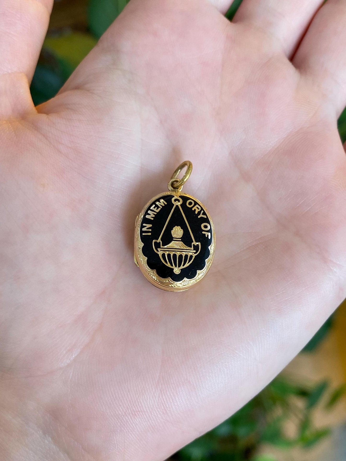 Vintage Solid 8k Yellow Gold Enamel 'In Memory Of' Floral Locket Charm