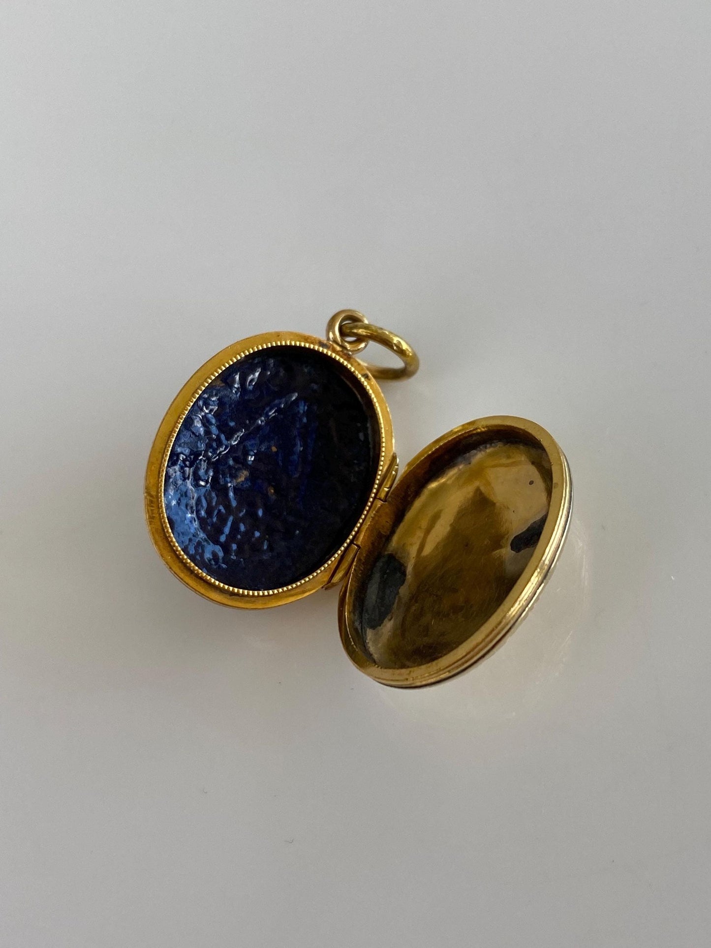 Vintage Solid 8k Yellow Gold Enamel 'In Memory Of' Floral Locket Charm