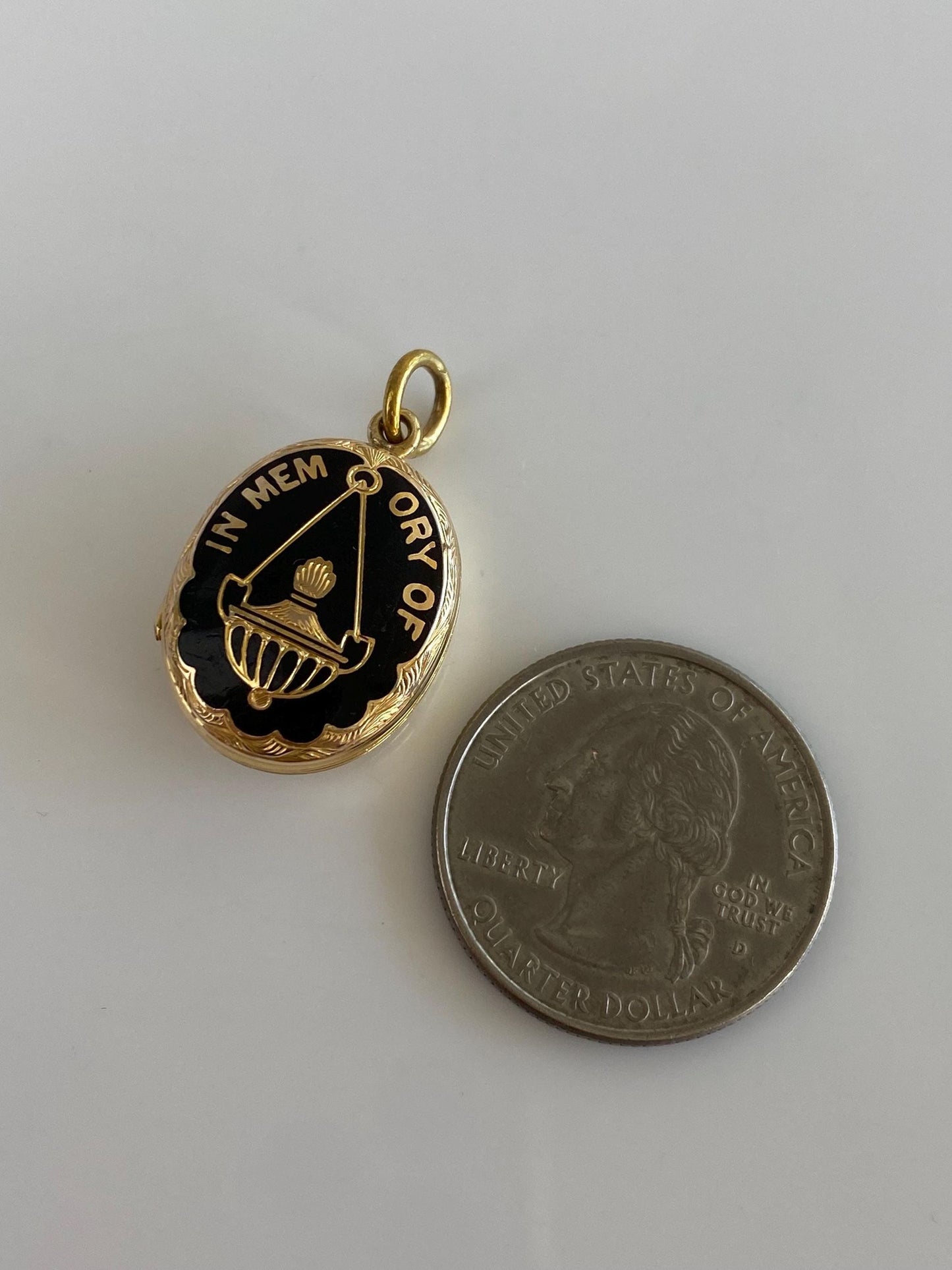 Vintage Solid 8k Yellow Gold Enamel 'In Memory Of' Floral Locket Charm