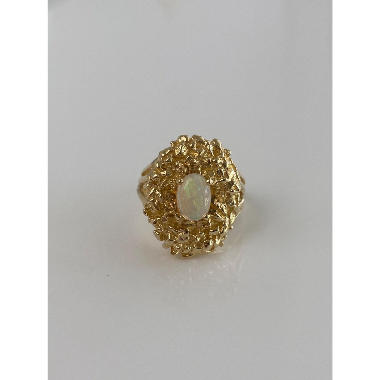 Vintage Solid 14k Yellow Gold Opal Textured Ring - Size 7