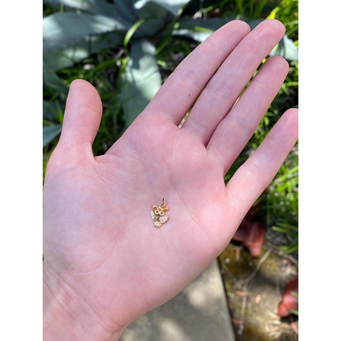 Vintage Solid 10k Black Hills Gold Grapevine Charm