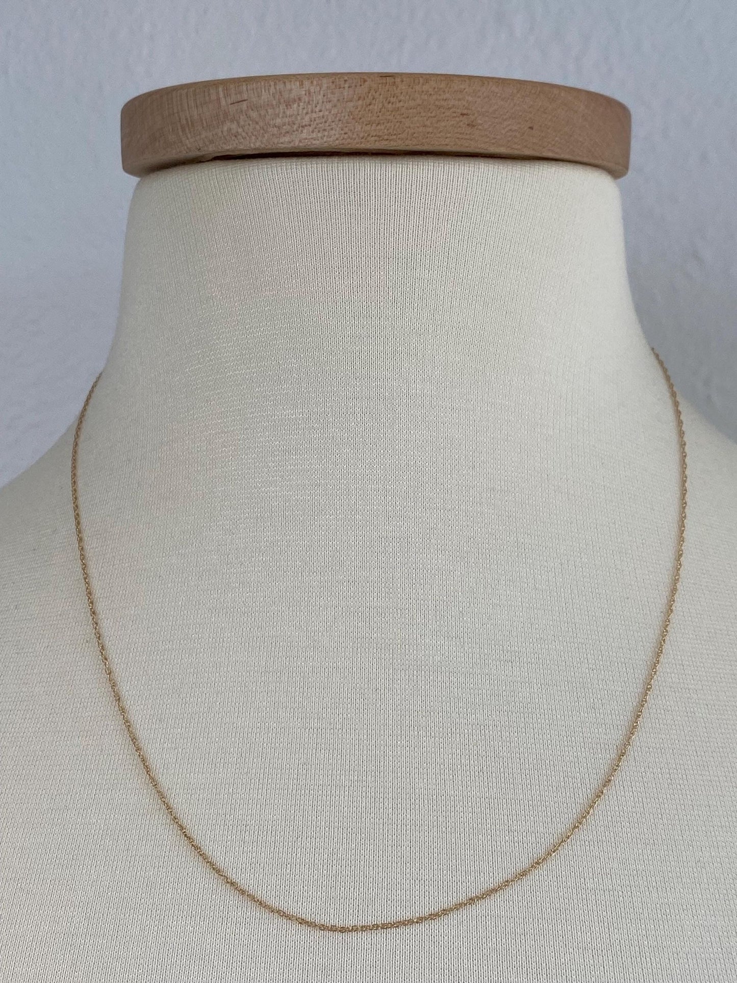 Vintage Solid 14k Yellow Gold Dainty Chain Necklace - 19.75 inches
