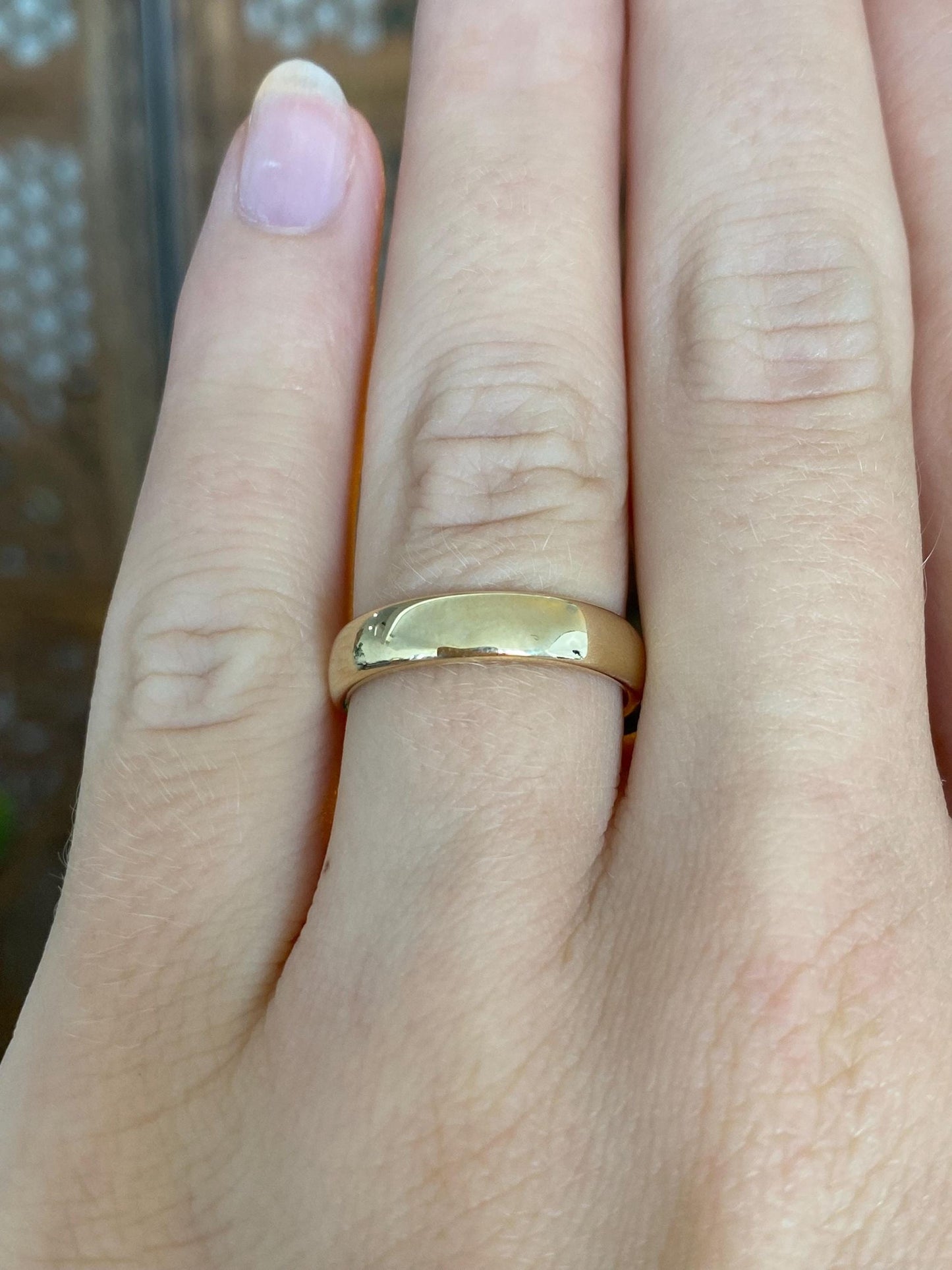 Vintage 14k Yellow Gold Hollow Ring Band - Size 5.75