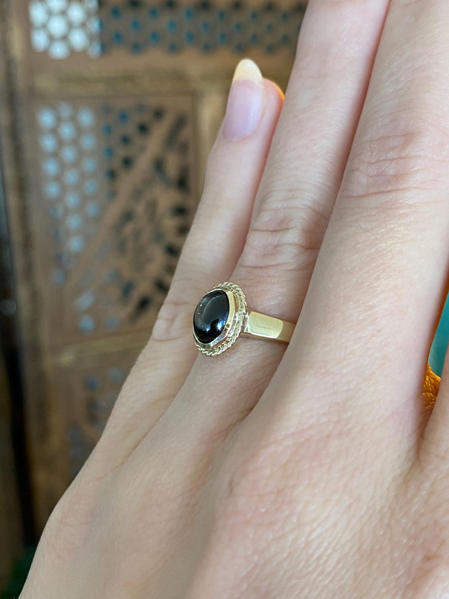 Vintage Solid 10k Yellow Gold Star Sapphire Ring - Size 5.25