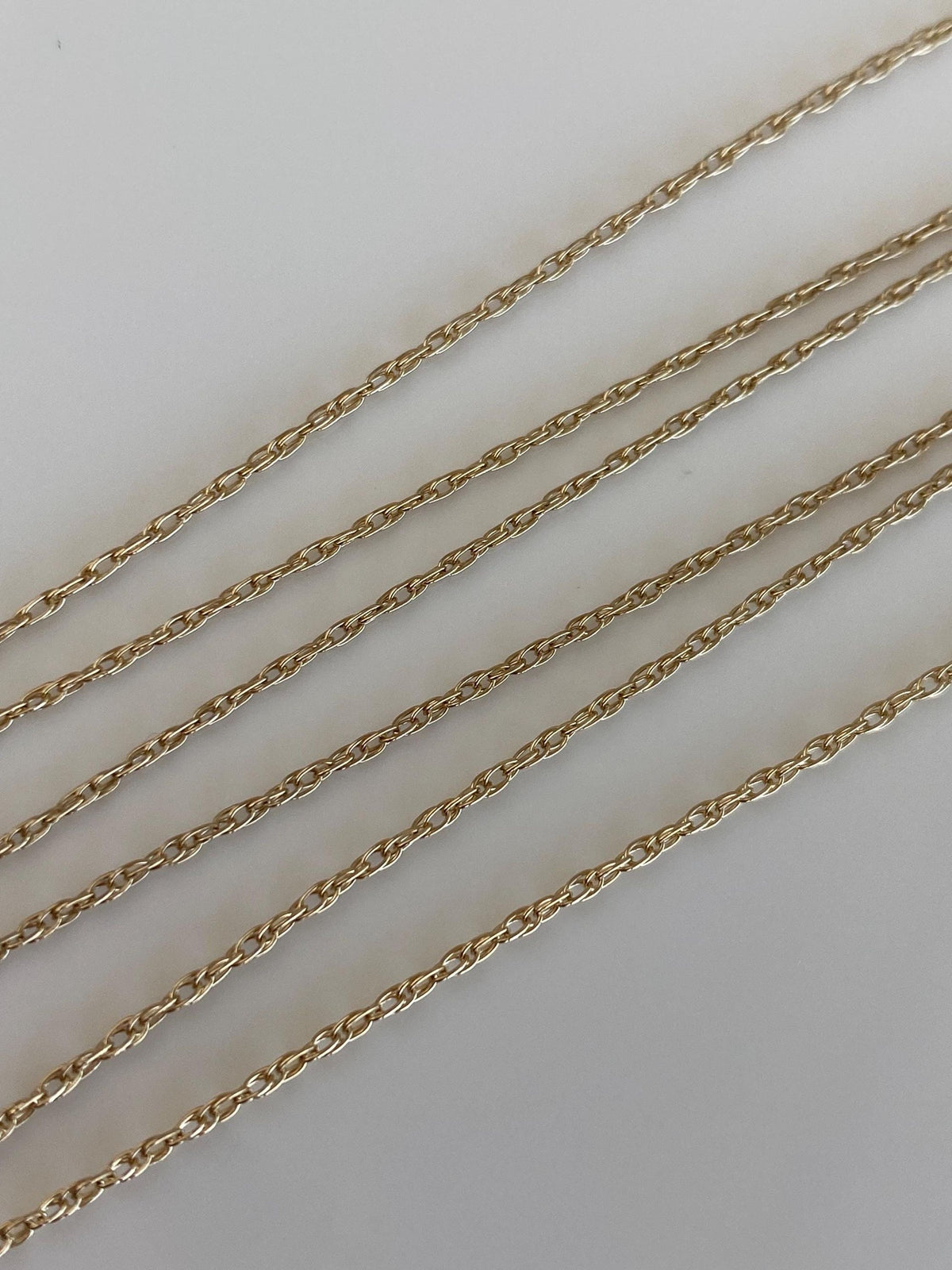 Vintage Solid 14k Yellow Gold Dainty Chain Necklace - 21.5 inches