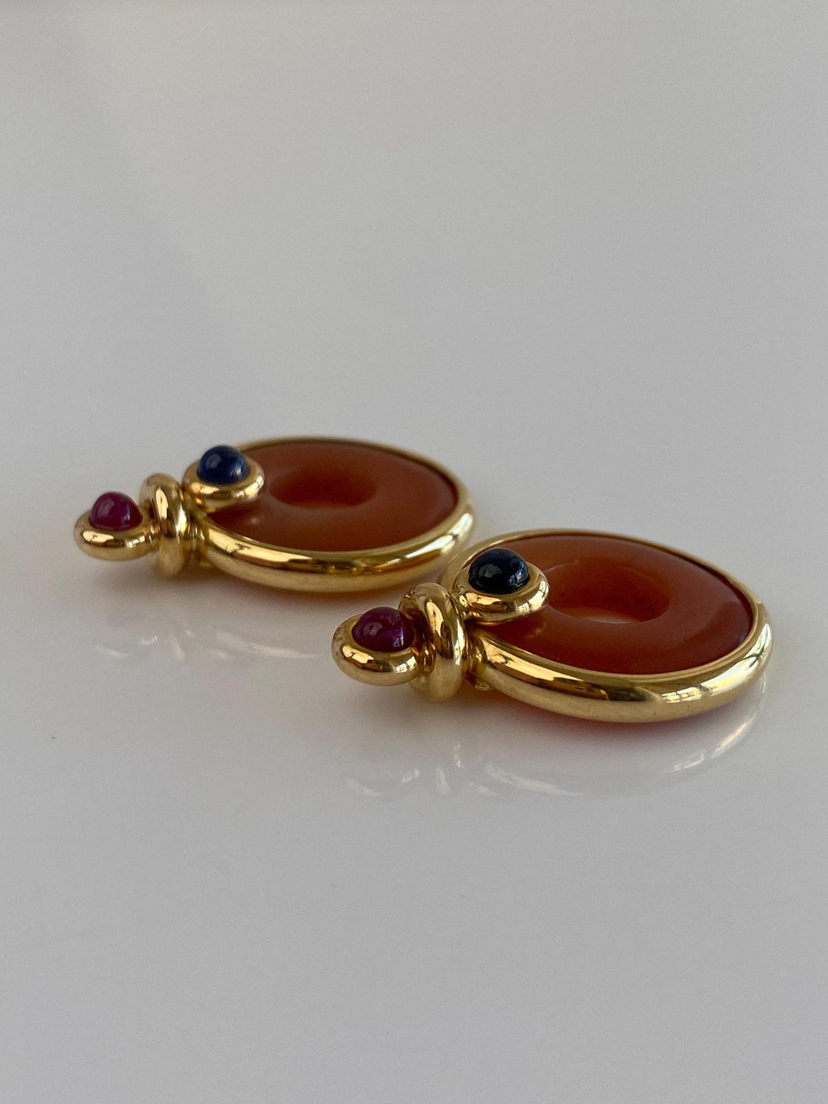 Vintage Solid 18k Yellow Gold Orange Jade Blue & Pink Sapphire Cabochons Hoop Charms