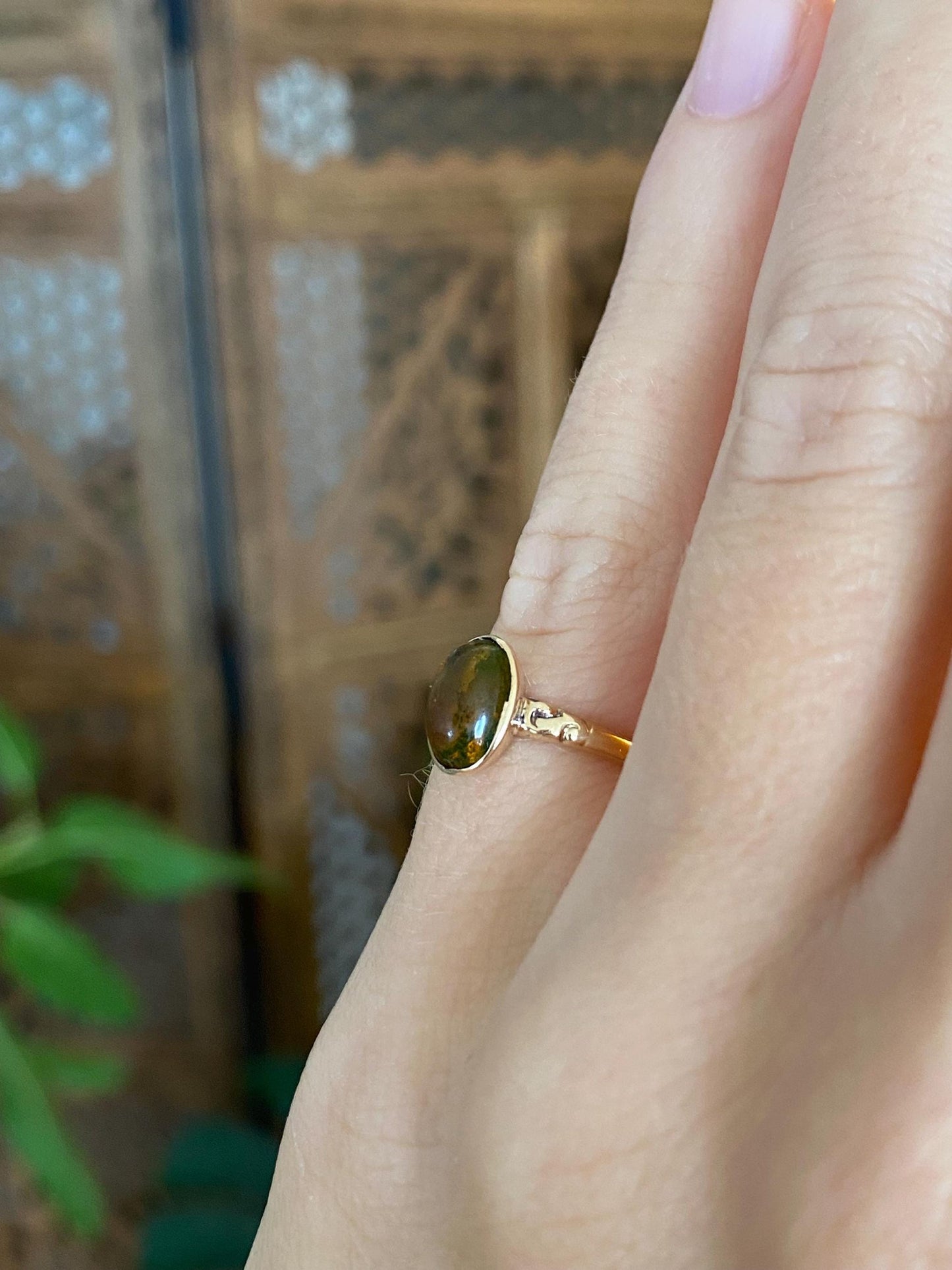 Vintage Solid 14k Yellow Gold Citrine Cabochon Designed Ring - Size 3