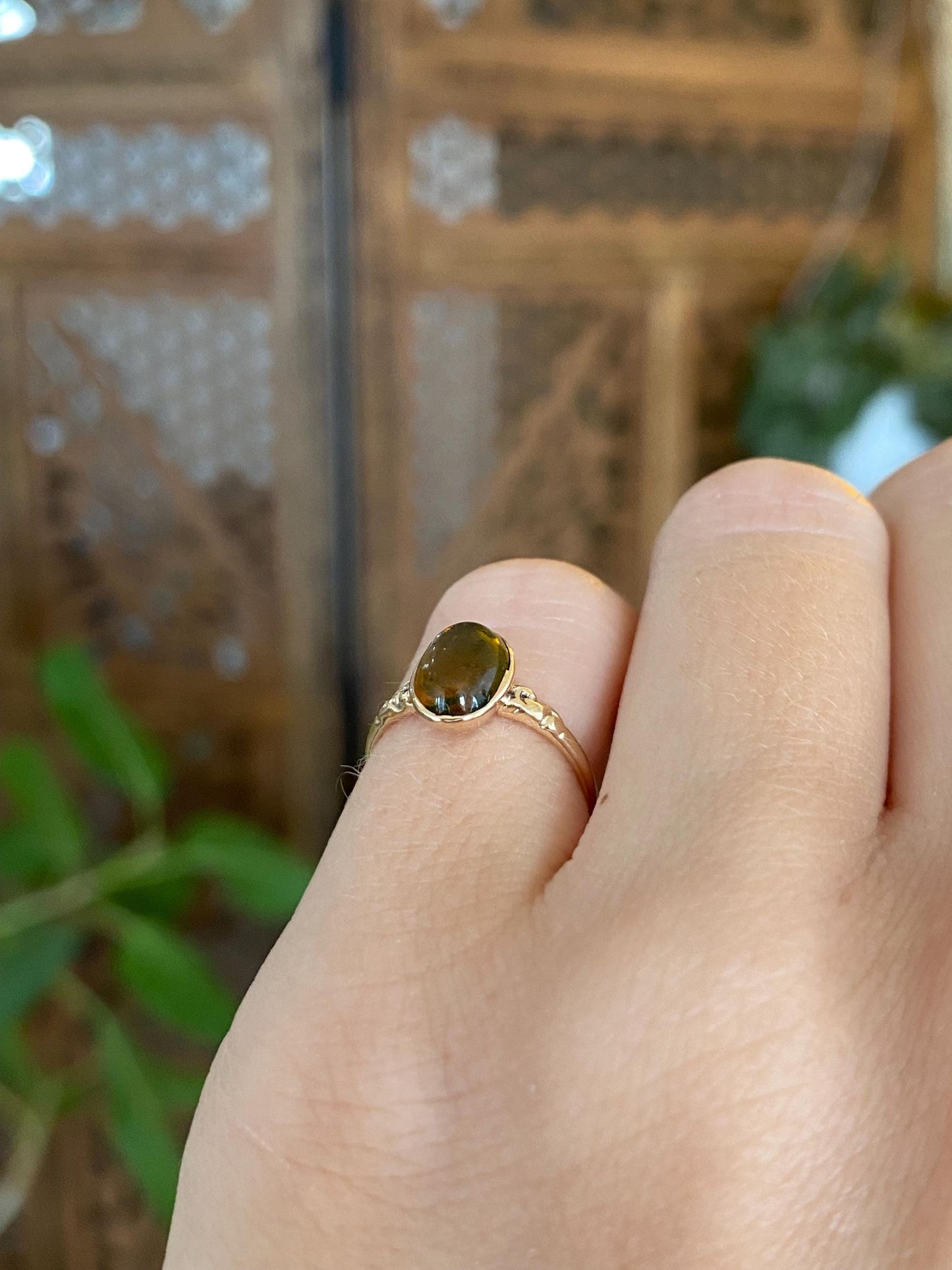 Vintage Solid 14k Yellow Gold Citrine Cabochon Designed Ring - Size 3