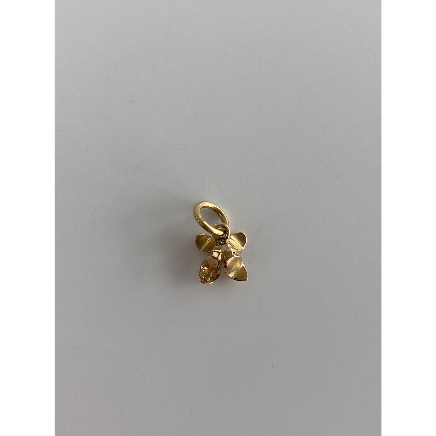 Vintage Solid 18k Yellow Gold Red Spinel Flower Charm