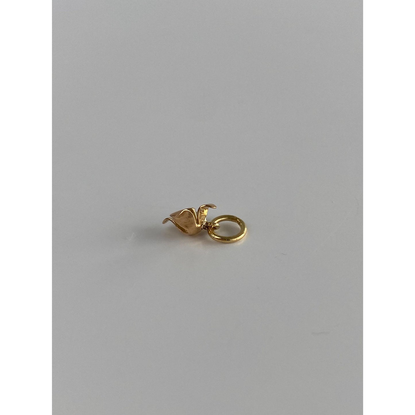 Vintage Solid 18k Yellow Gold Red Spinel Flower Charm