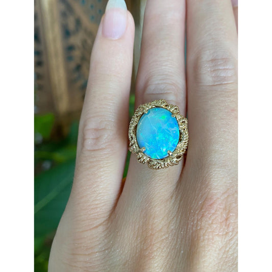 Vintage Solid 14k Yellow Gold Opal Ring - Size 5.25