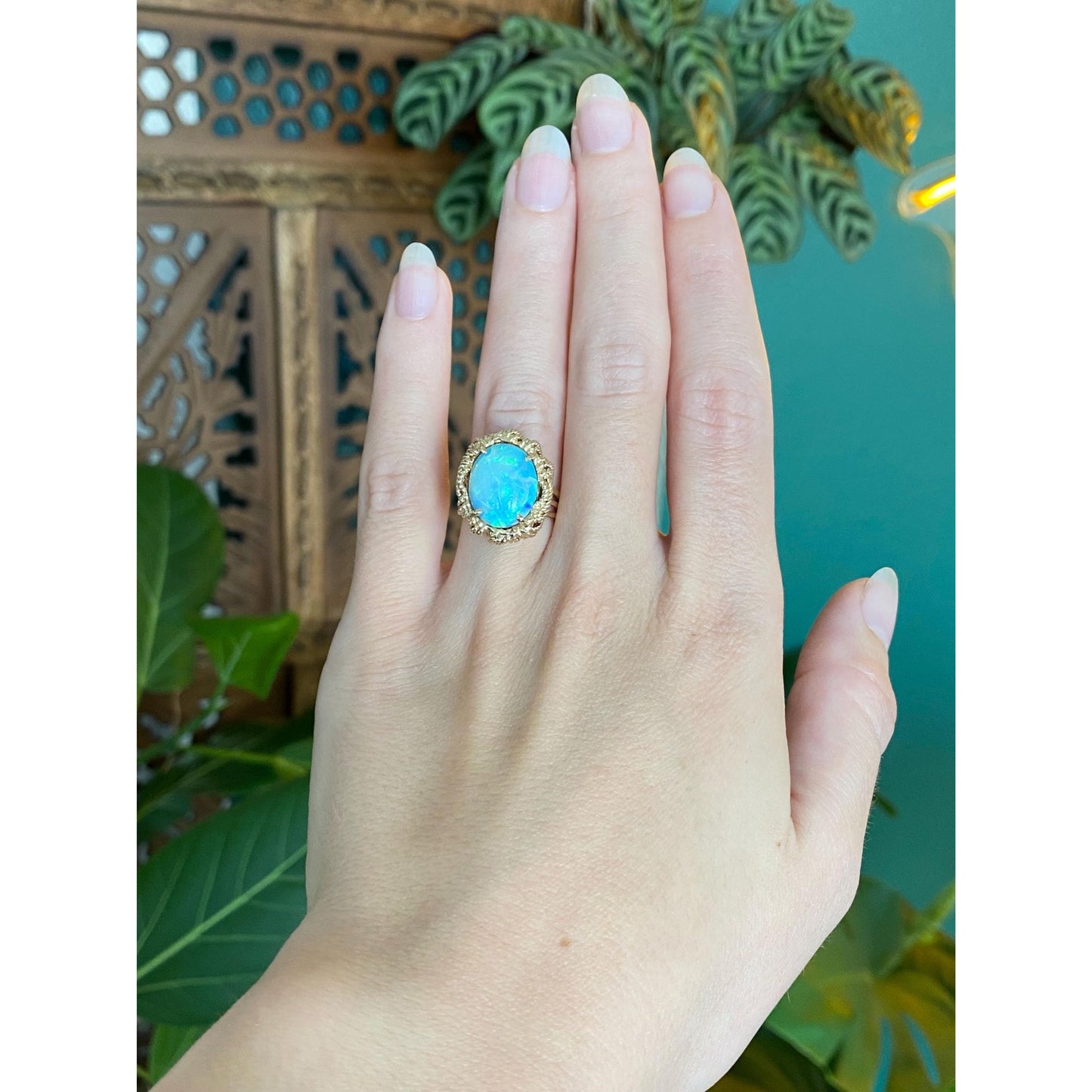 Vintage Solid 14k Yellow Gold Opal Ring - Size 5.25