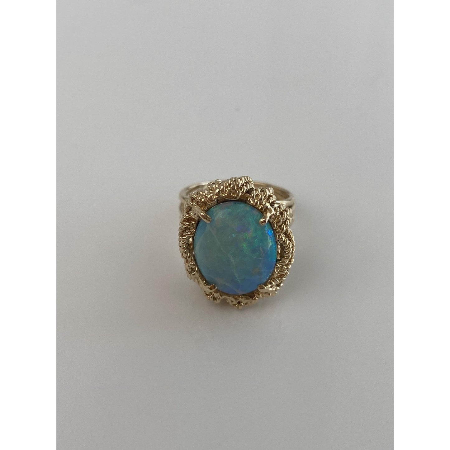 Vintage Solid 14k Yellow Gold Opal Ring - Size 5.25