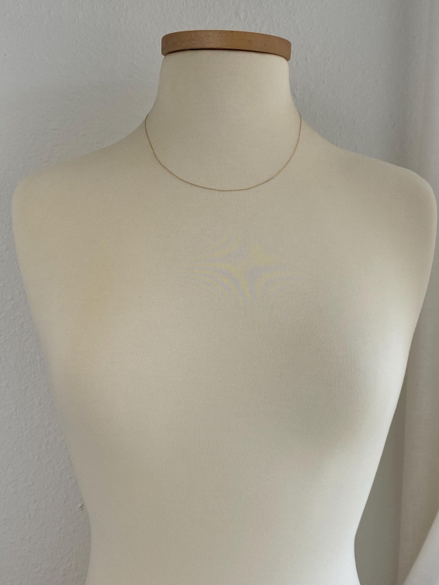Vintage Solid 14k Yellow Gold Dainty Elongated Curb Chain Necklace - 18.5 inches