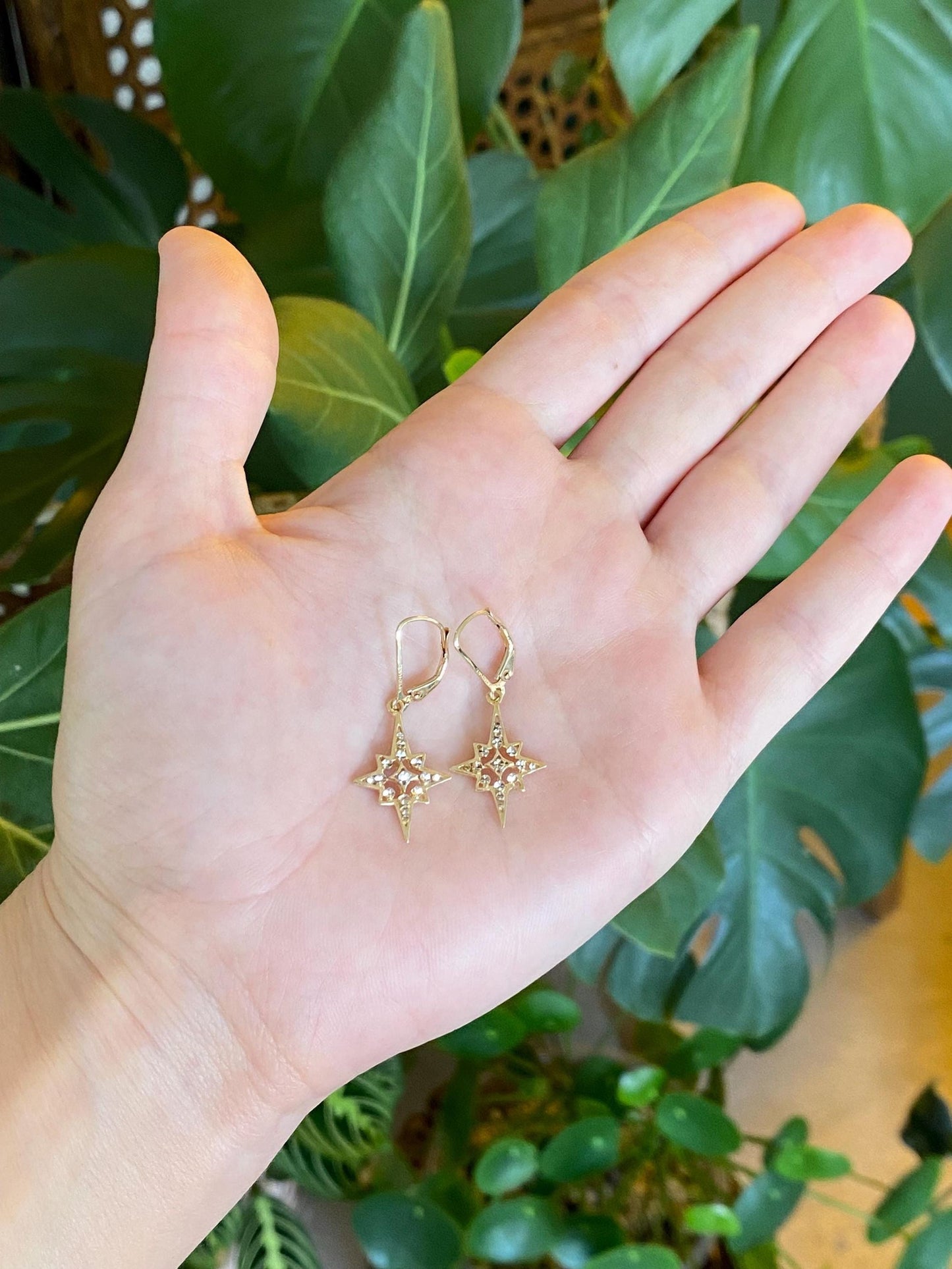Vintage Solid 14k White & Yellow Gold Diamond Cut North Star Dangle Earrings