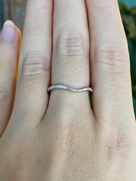 Vintage Solid 14k White Gold Diamonds Slim Wavy Ring Band - Size 7