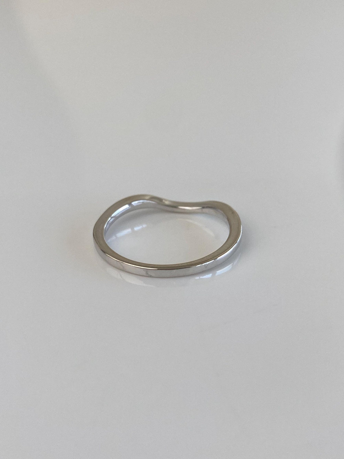 Vintage Solid 14k White Gold Diamonds Slim Wavy Ring Band - Size 7