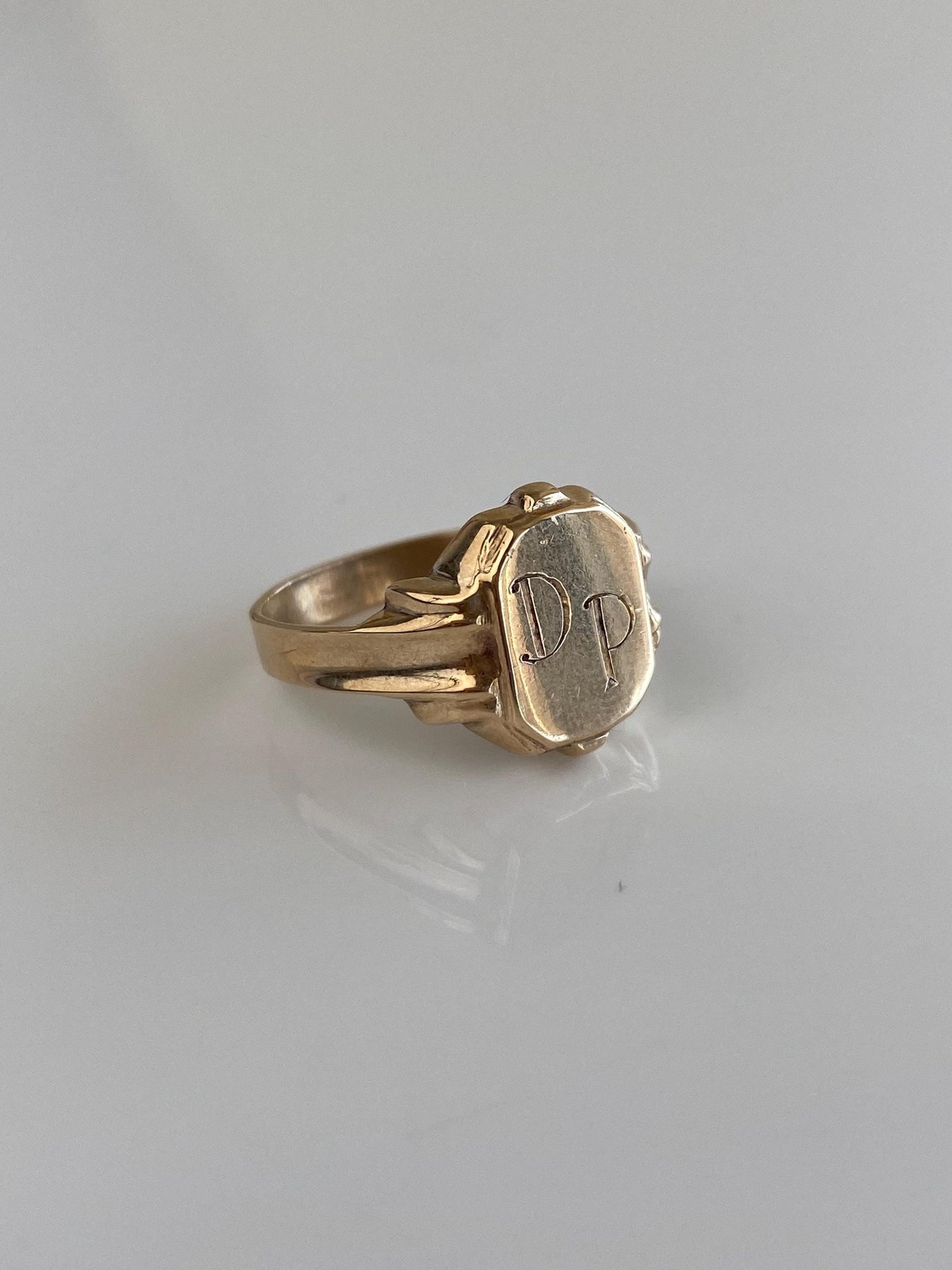 Vintage Solid 10k Yellow Gold Initials 'DP' Signet Ring - Size 6.5